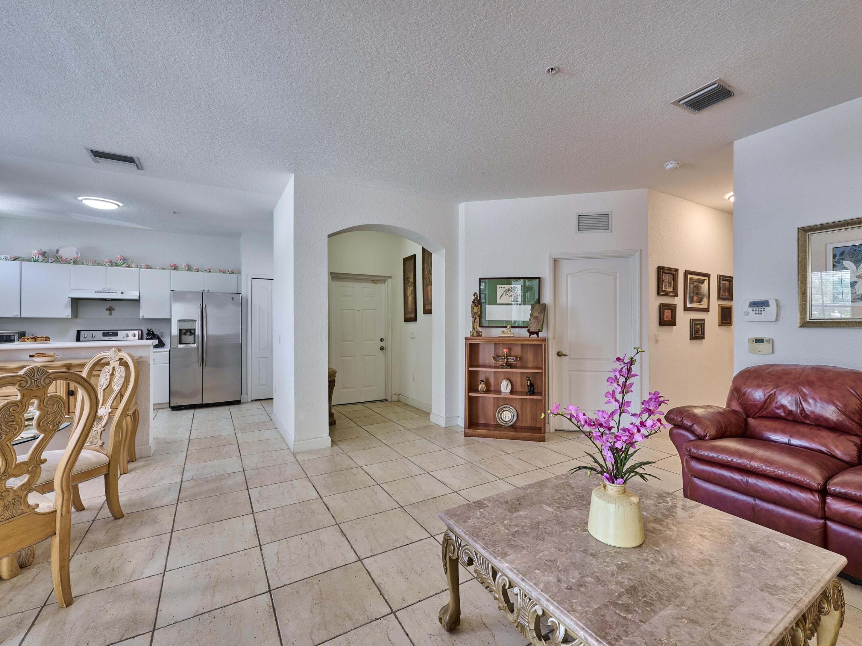 SHOMA COURTYARDS I AT ROYAL PALM CONDOMI - Residential