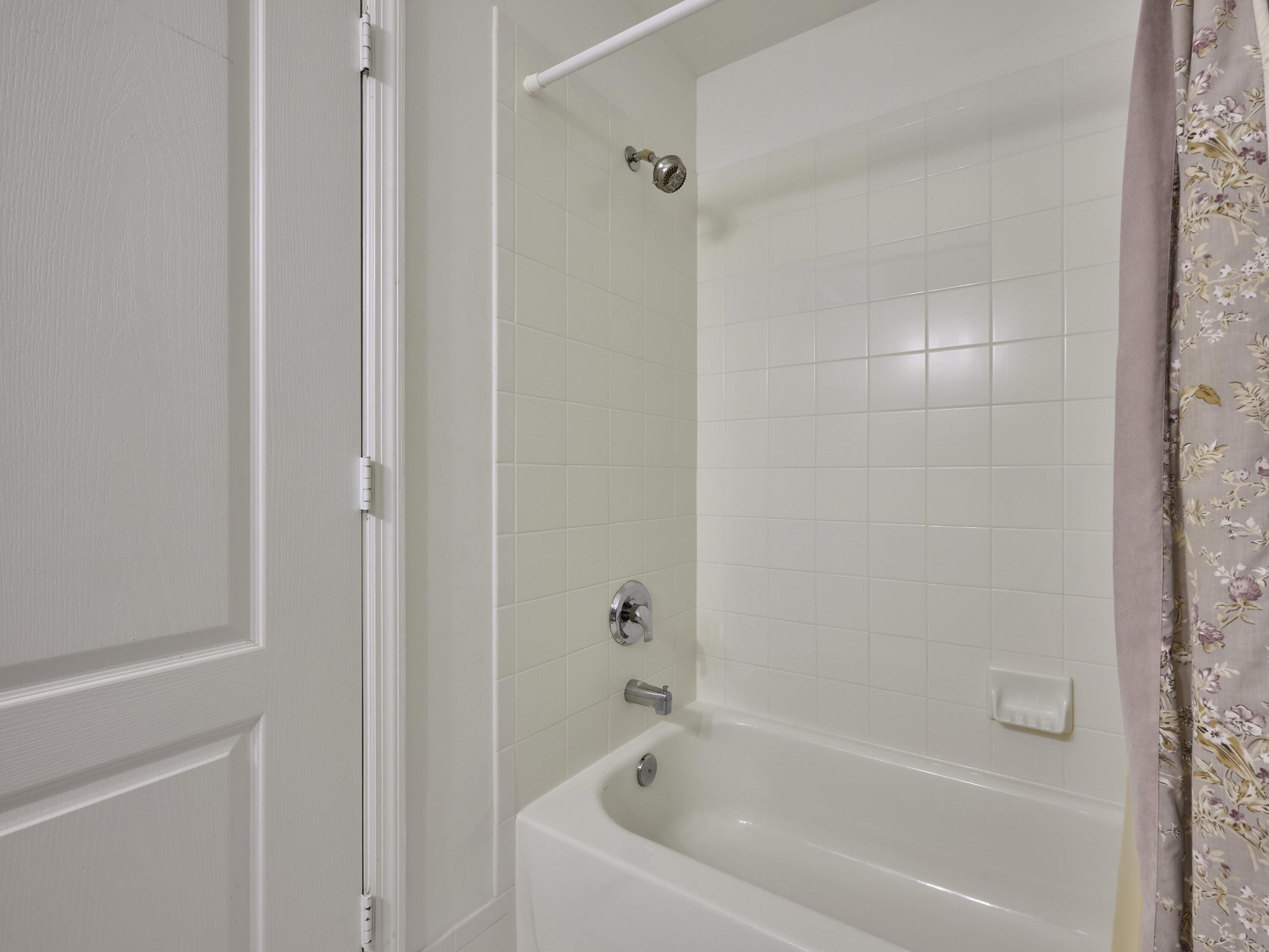 SHOMA COURTYARDS I AT ROYAL PALM CONDOMI - Residential