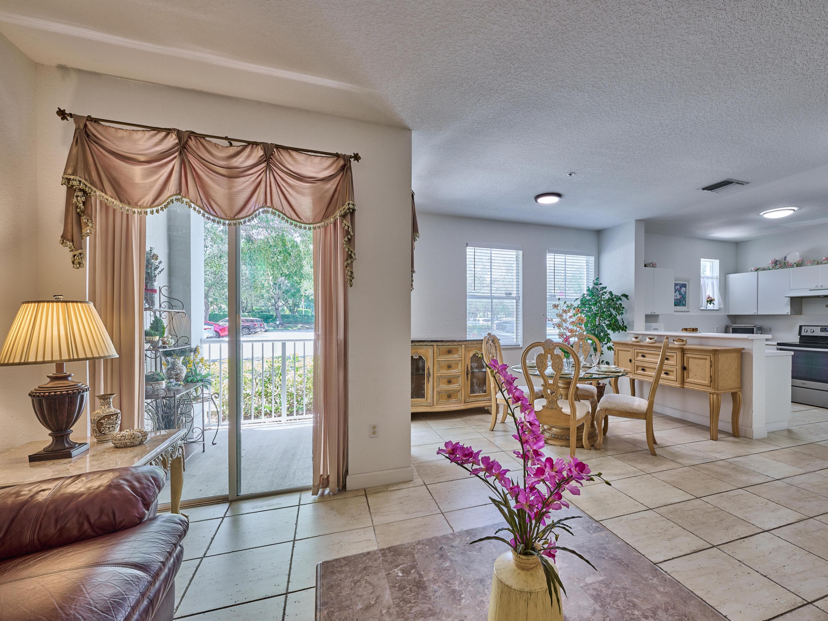 SHOMA COURTYARDS I AT ROYAL PALM CONDOMI - Residential
