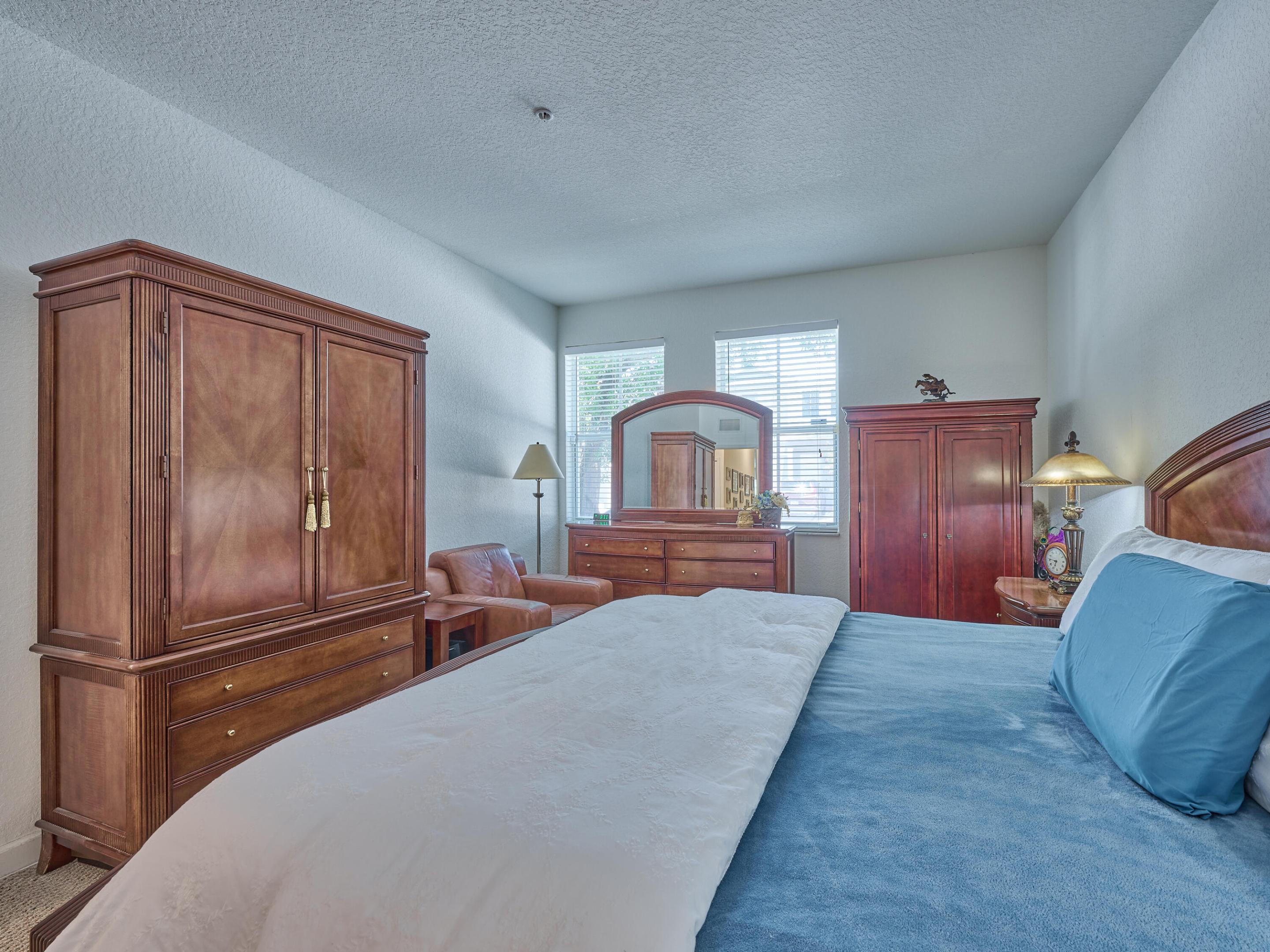 SHOMA COURTYARDS I AT ROYAL PALM CONDOMI - Residential