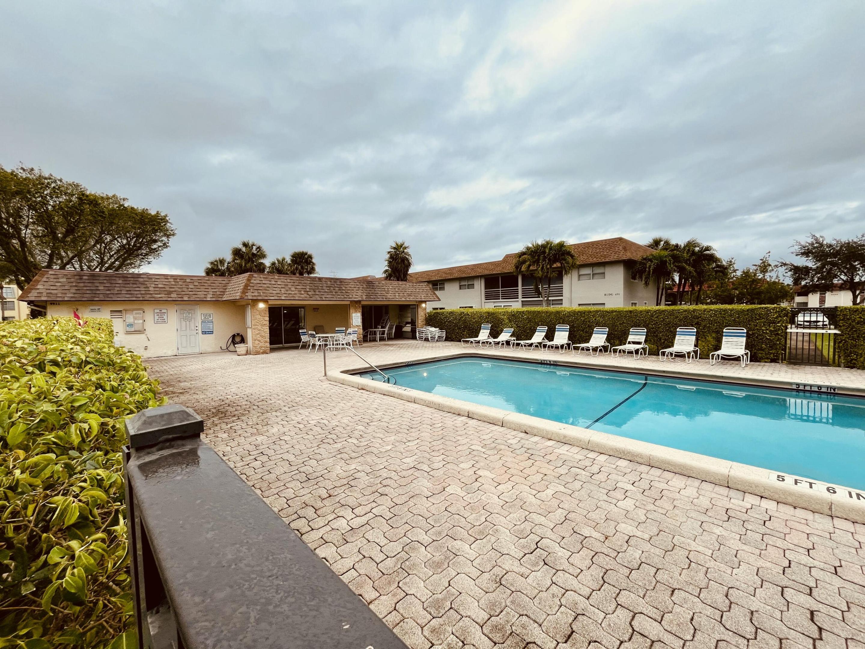 SANDALFOOT BLVD APTS CONDO - Residential Lease