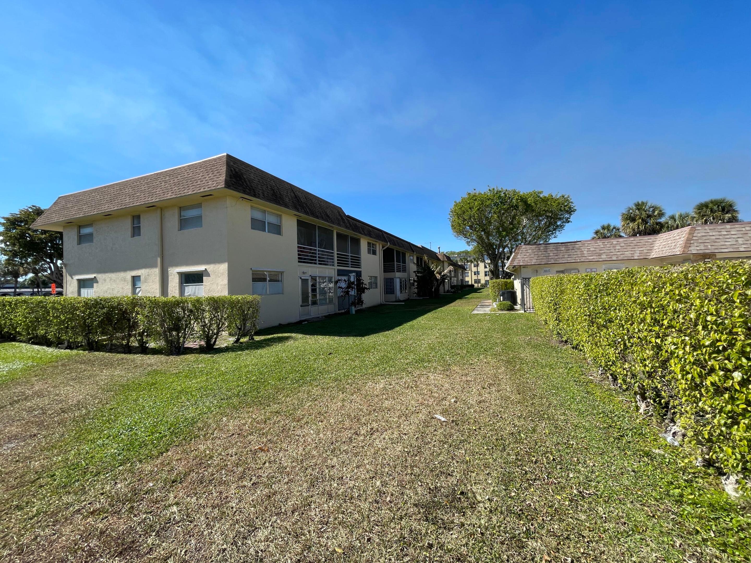 SANDALFOOT BLVD APTS CONDO - Residential Lease