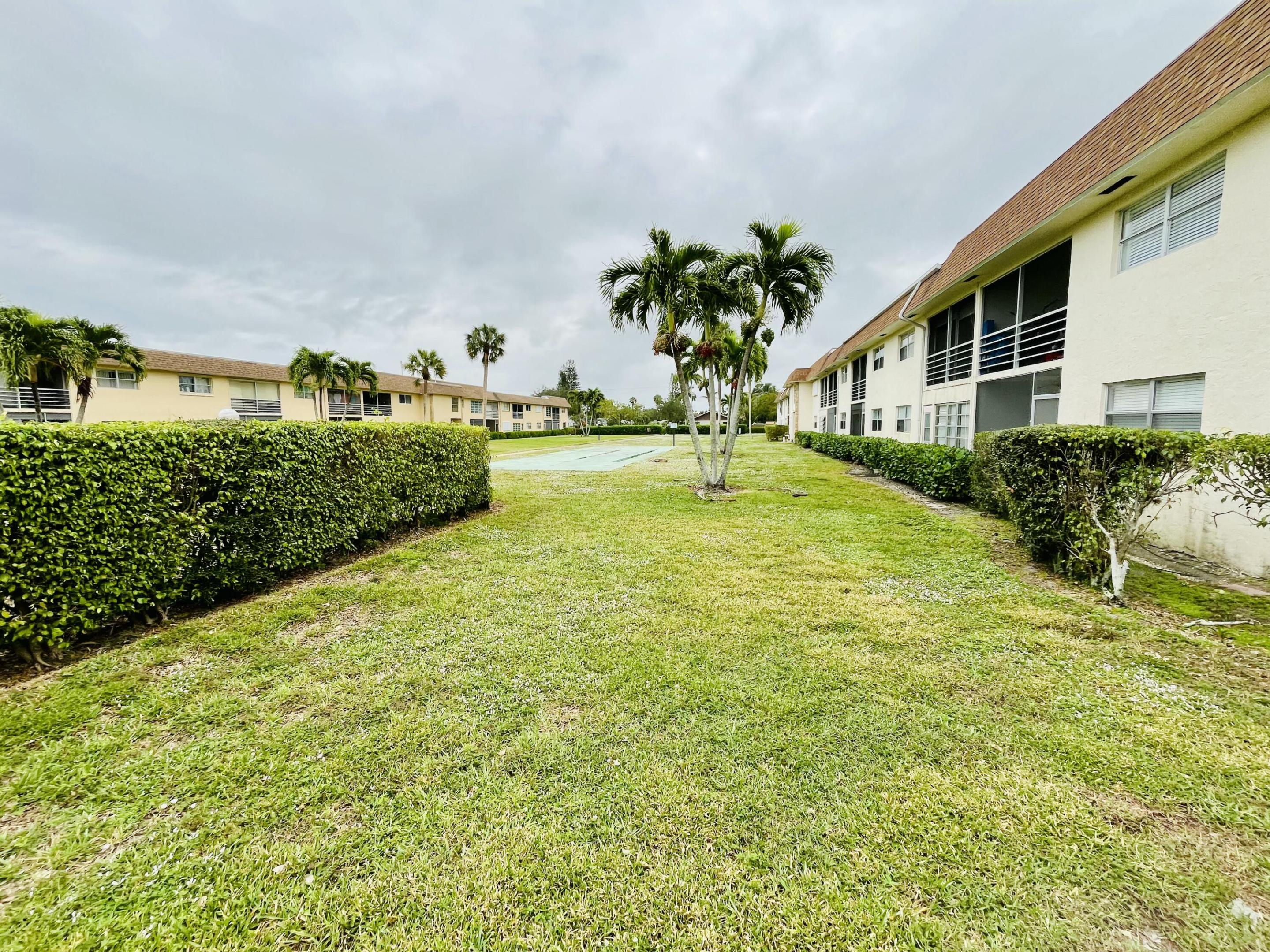 SANDALFOOT BLVD APTS CONDO - Residential Lease