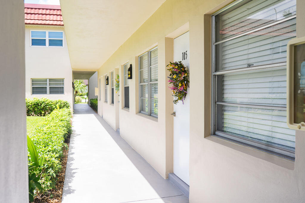VISTA ROYALE PHASE IV BLDGS 83-111 - Residential