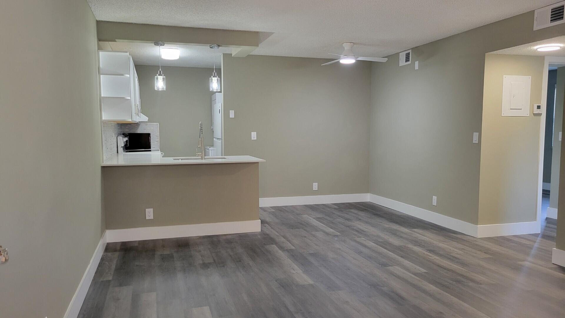 HOLIDAY VILLAGE OF CORAL SPRINGS - Residential
