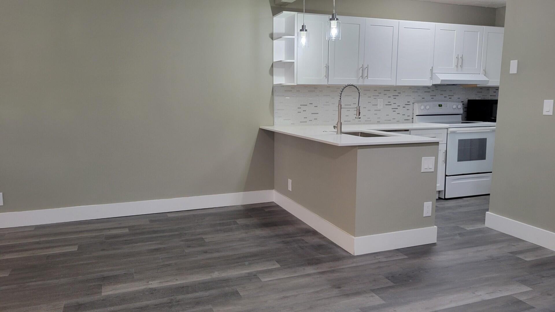 HOLIDAY VILLAGE OF CORAL SPRINGS - Residential