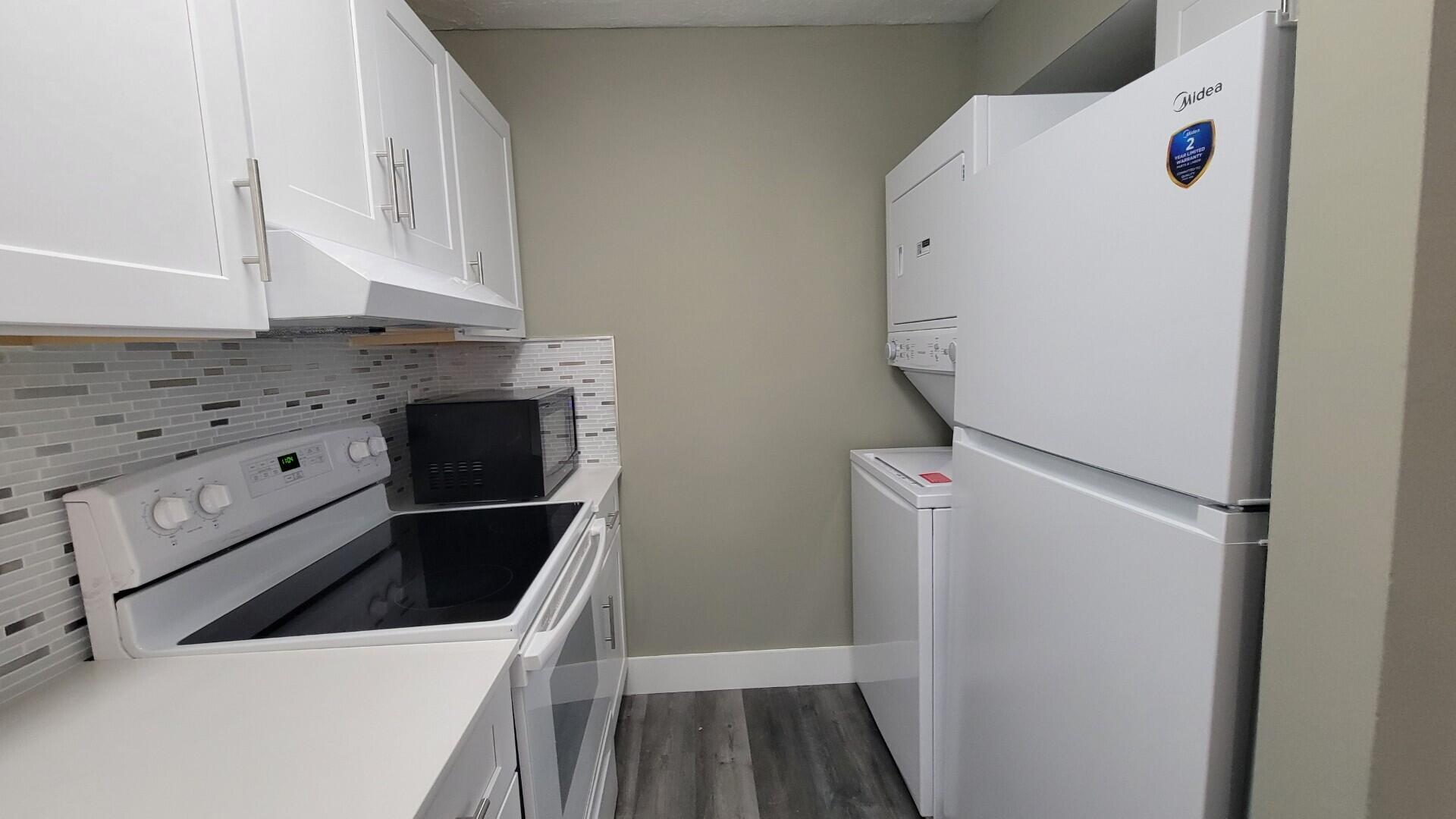 HOLIDAY VILLAGE OF CORAL SPRINGS - Residential
