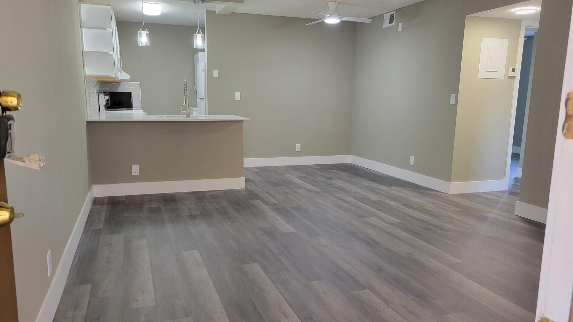 HOLIDAY VILLAGE OF CORAL SPRINGS - Residential