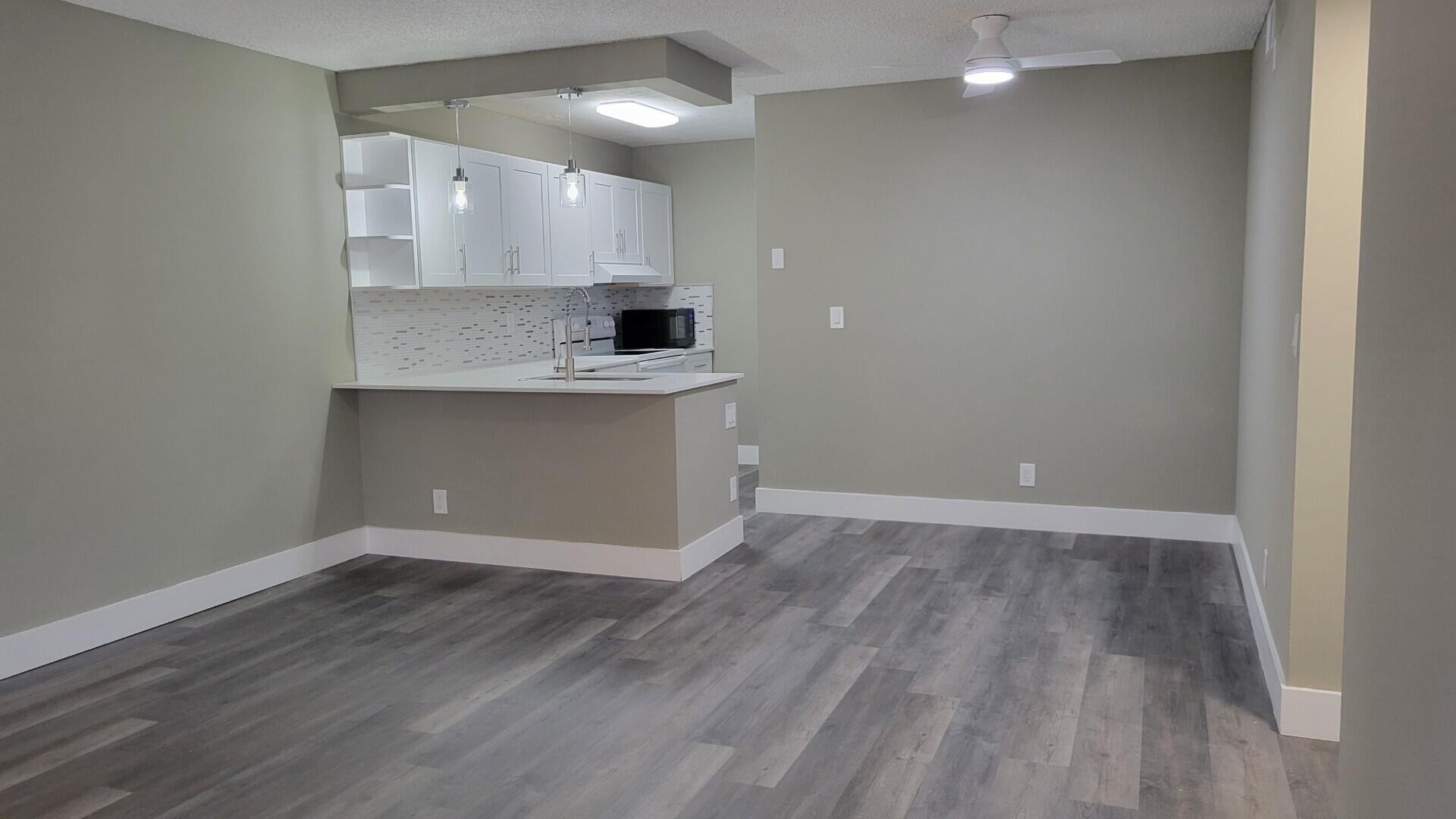HOLIDAY VILLAGE OF CORAL SPRINGS - Residential
