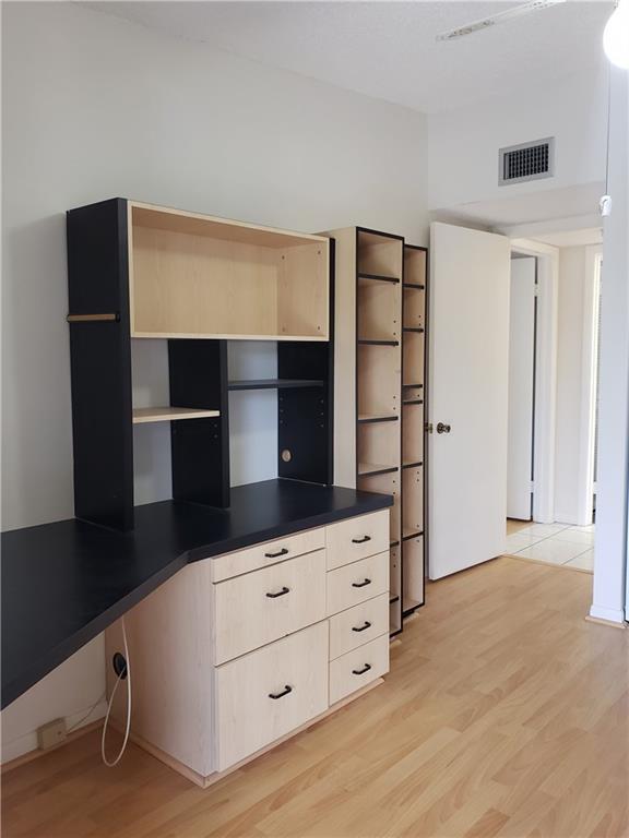 BELFORT @KINGS POINT - Residential