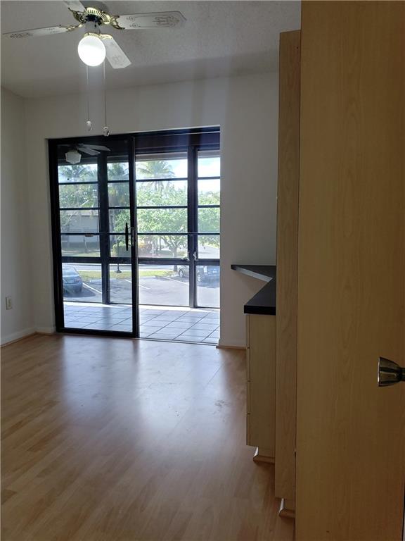 BELFORT @KINGS POINT - Residential