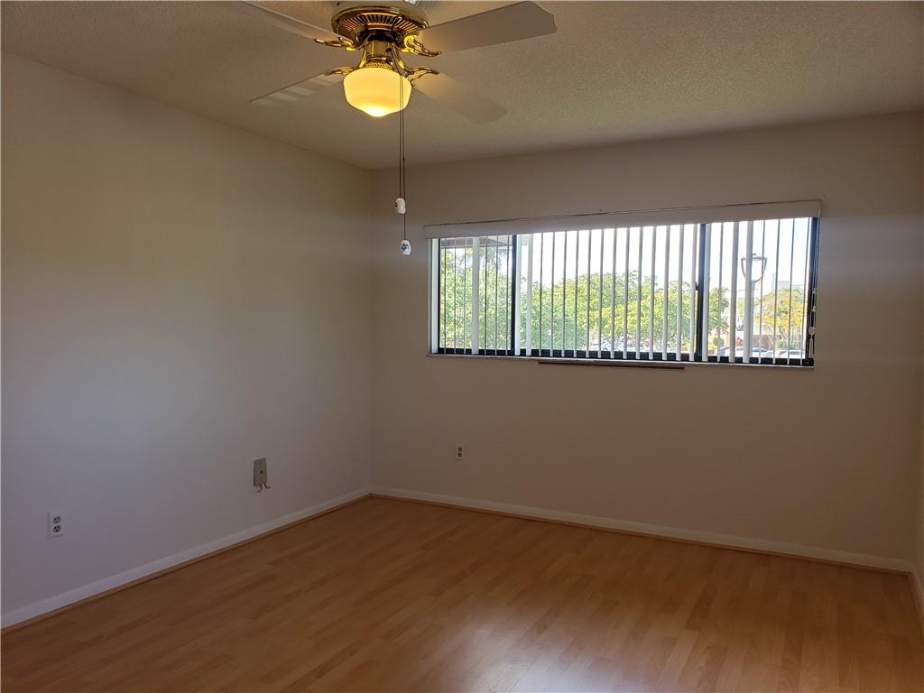 BELFORT @KINGS POINT - Residential