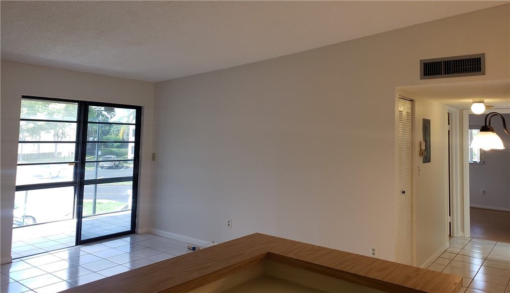 BELFORT @KINGS POINT - Residential