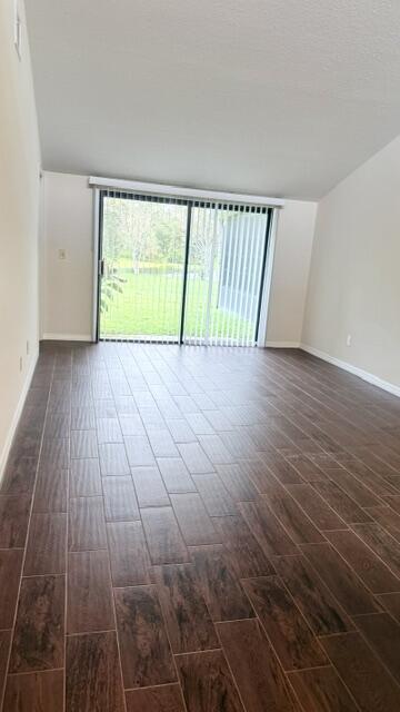 SOUTH PORT ST LUCIE UNIT 16 1ST REPLAT - Residential Lease