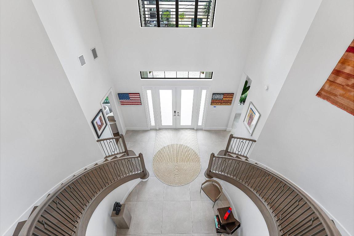 ROYAL PALM POLO - Residential