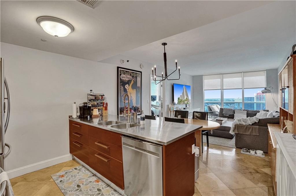 Beach Club - Residential