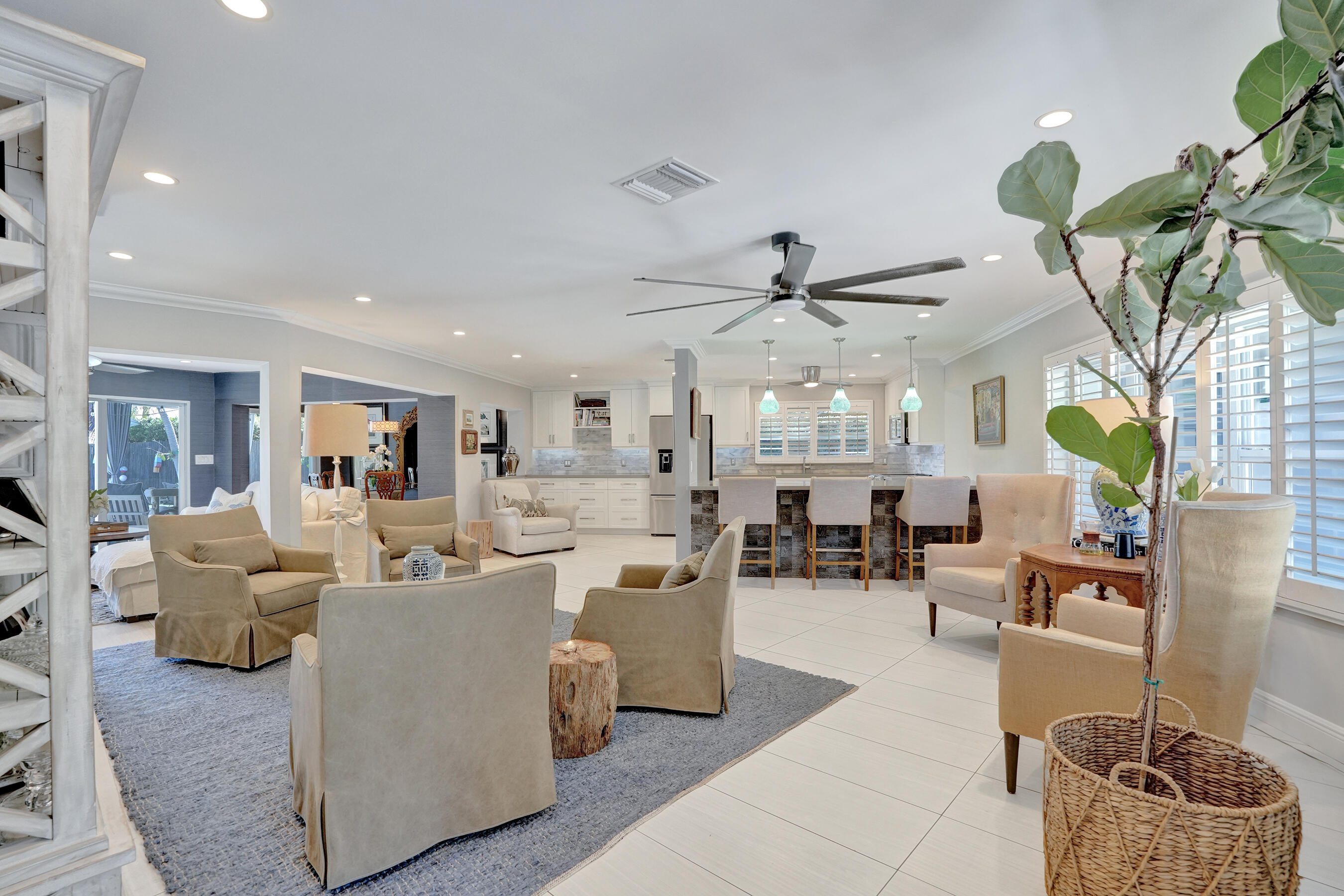 CORAL POINT - Residential