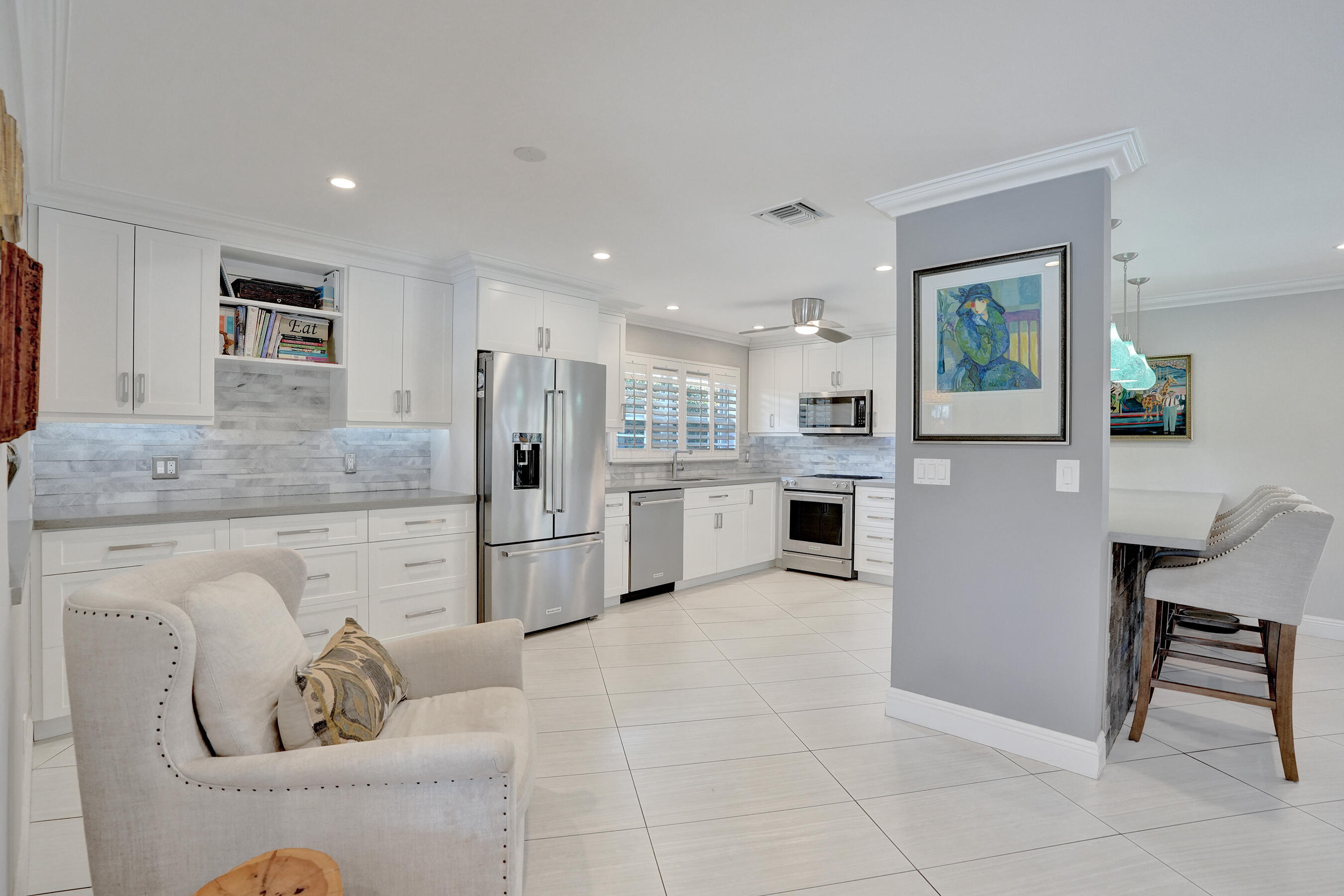 CORAL POINT - Residential
