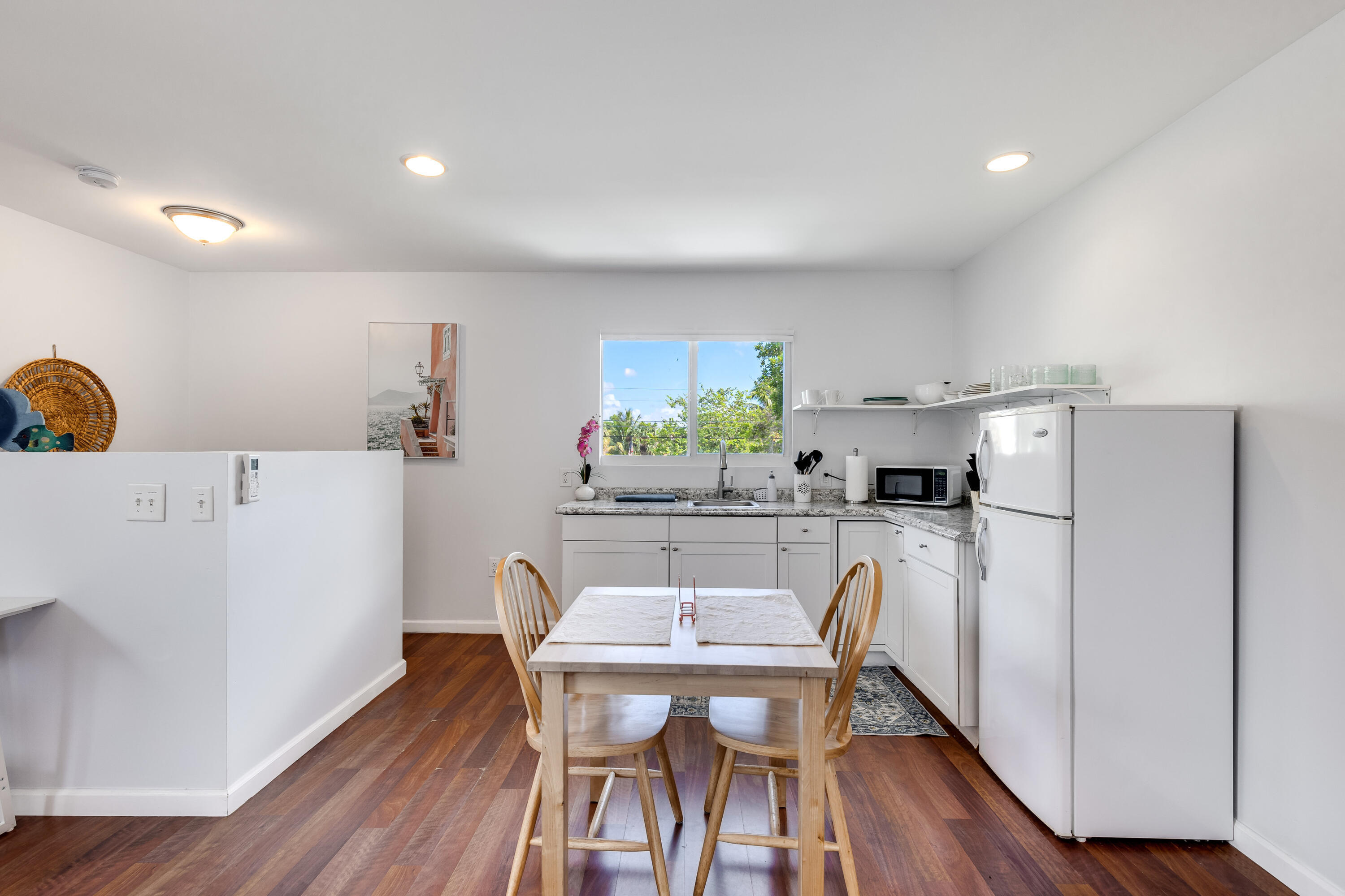 LYONS PARK - Residential Lease