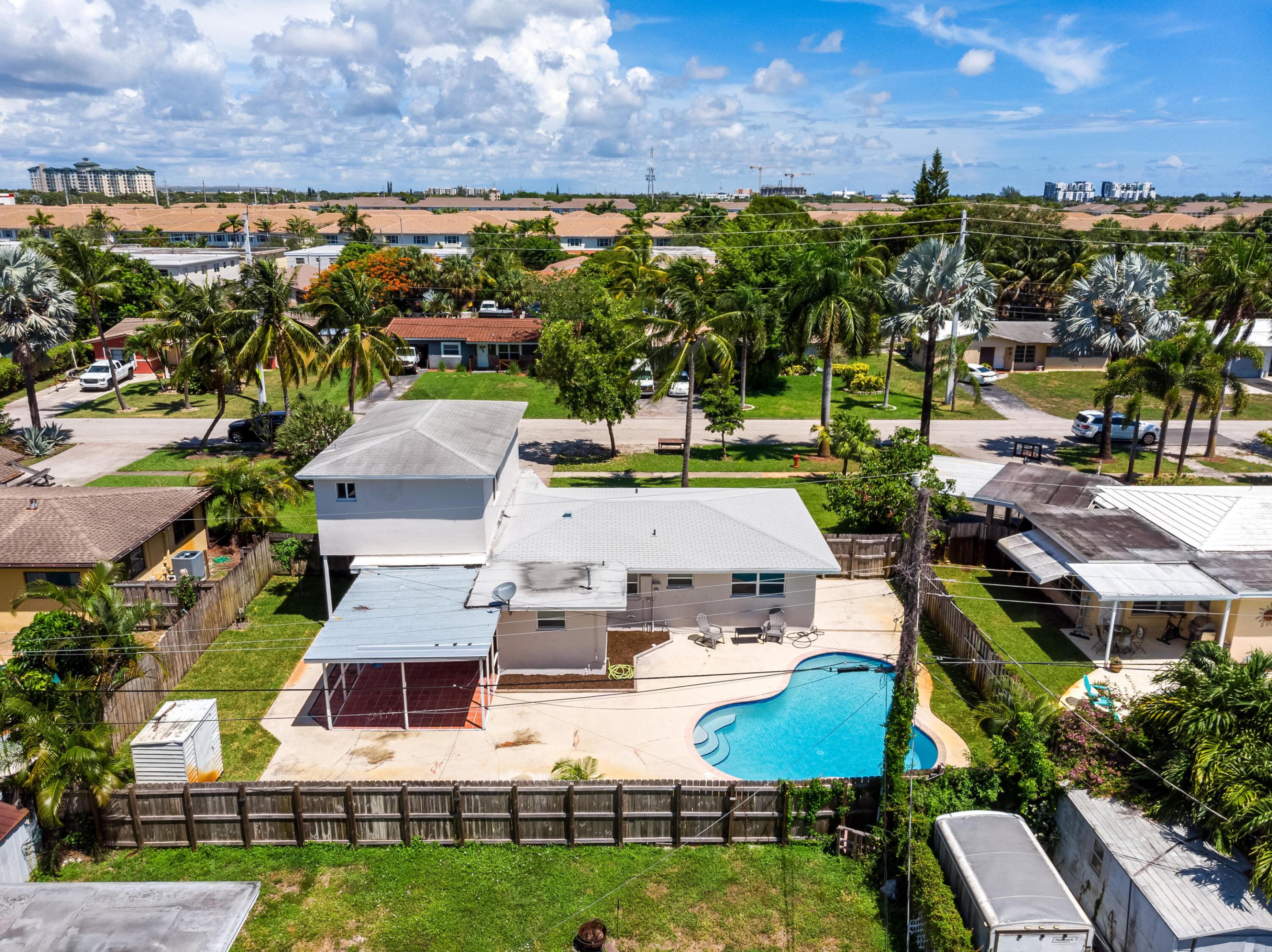 LYONS PARK - Residential Lease