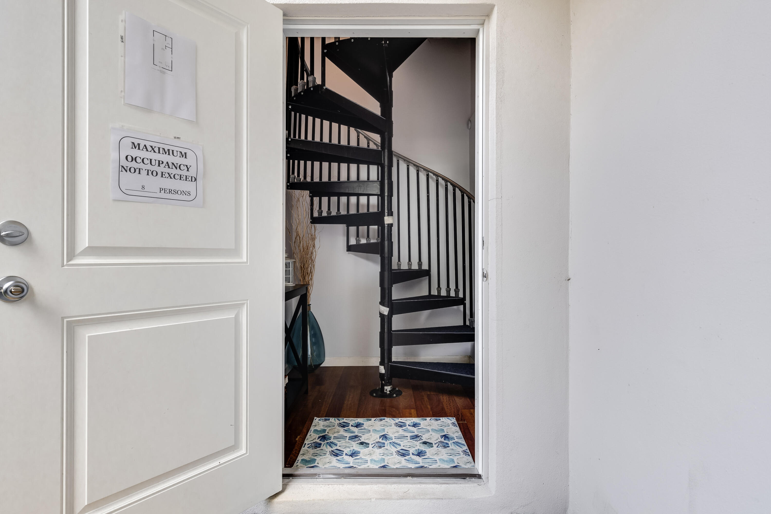LYONS PARK - Residential Lease