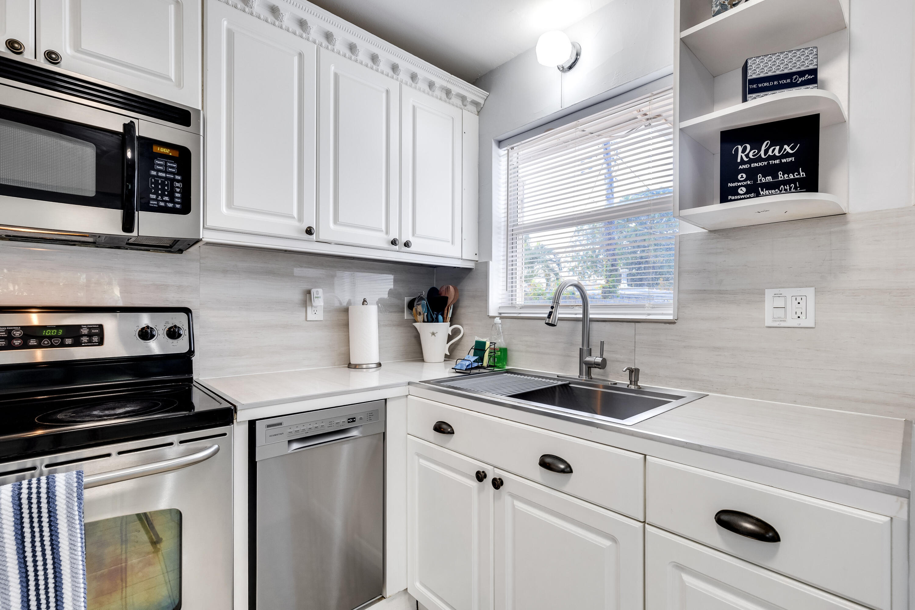 LYONS PARK - Residential Lease