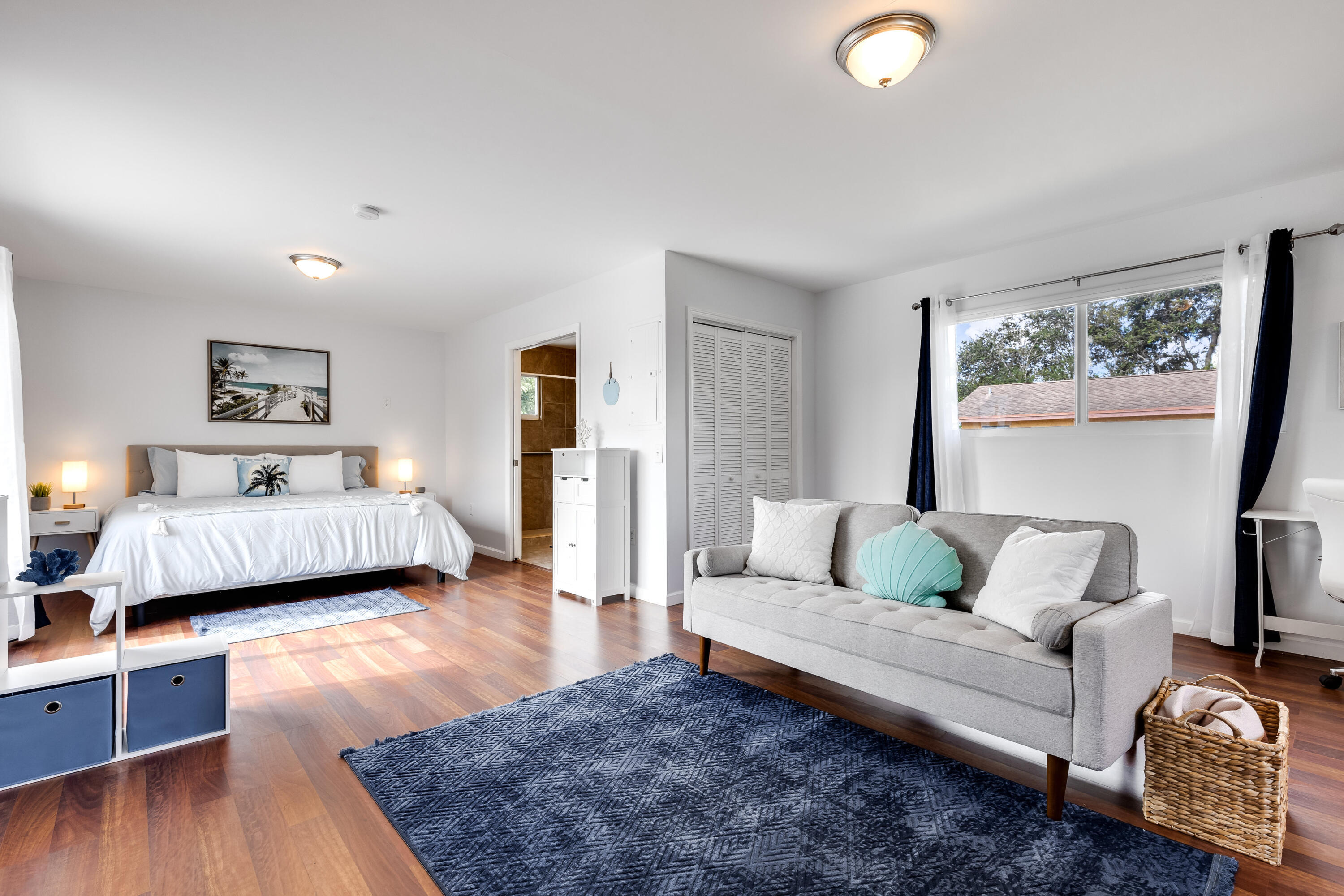 LYONS PARK - Residential Lease