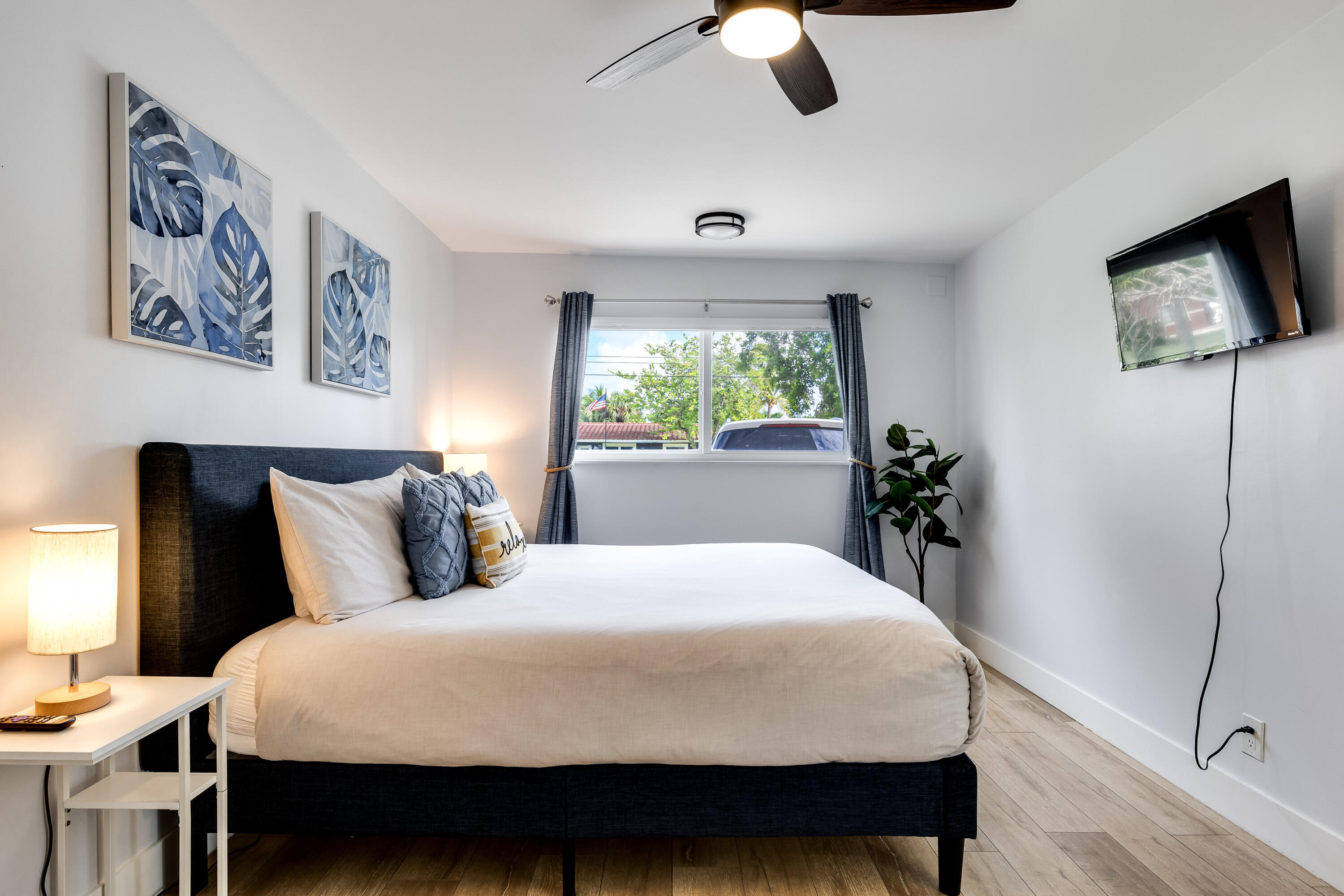 LYONS PARK - Residential Lease