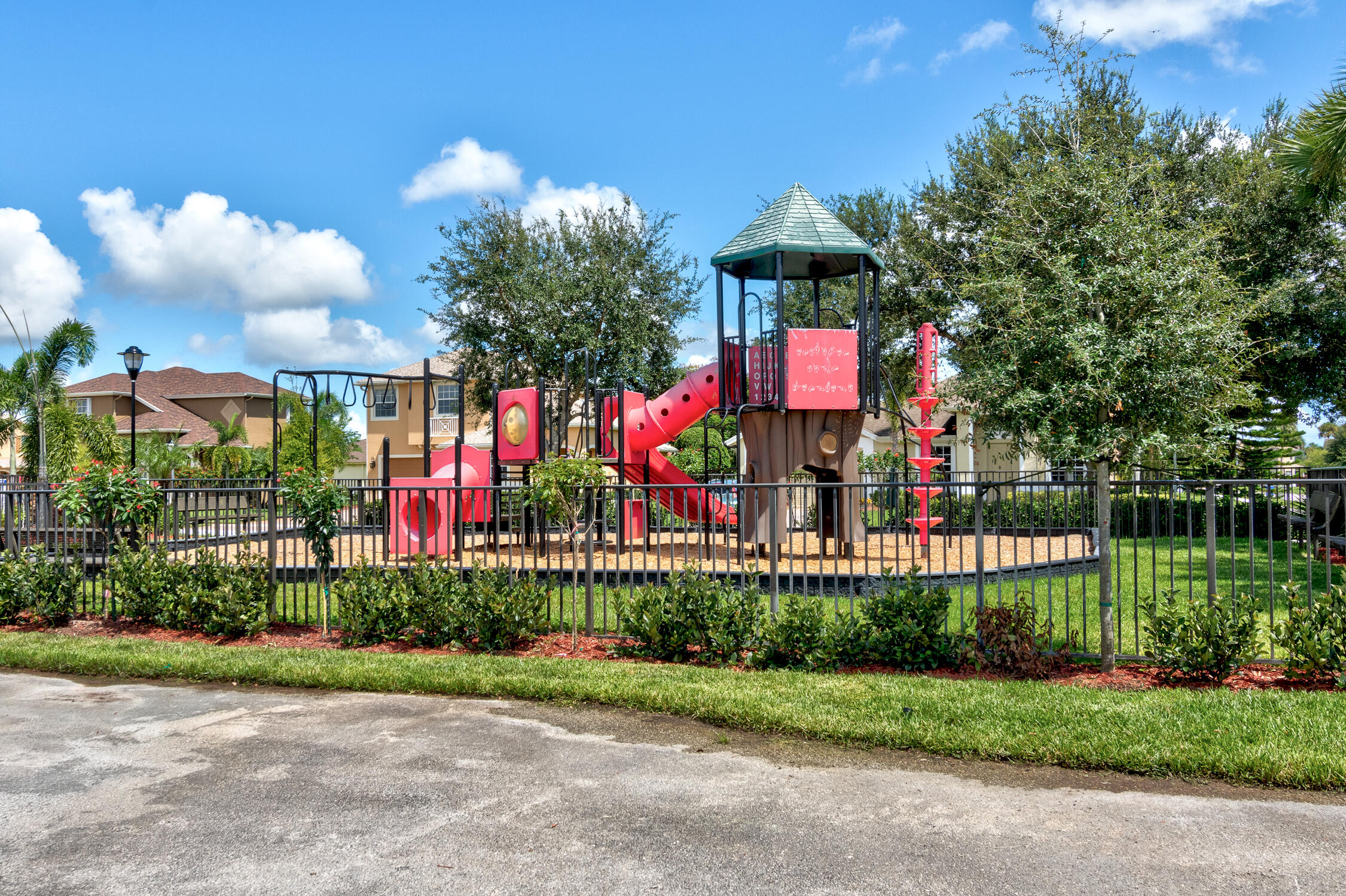 VERONA TRACE SUB & THE VILLAS AT VERONA TRACE - Residential