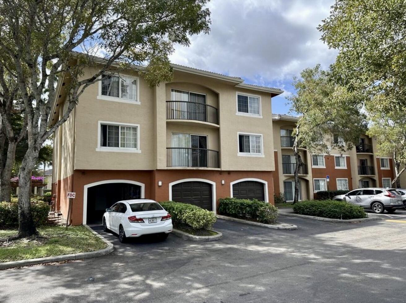 GRAND ISLES CONDO - Residential