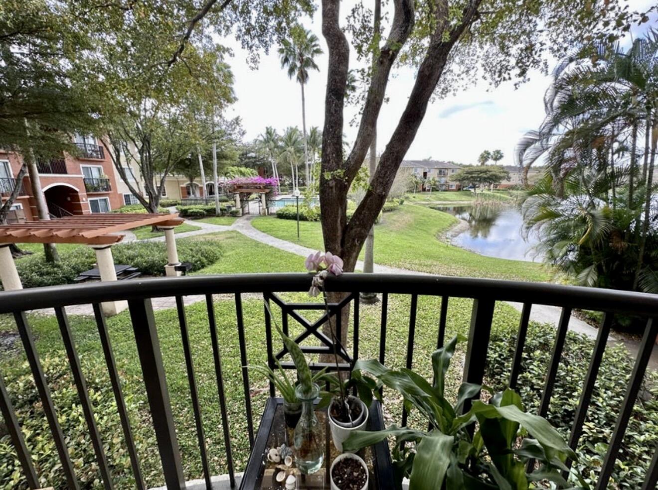 GRAND ISLES CONDO - Residential