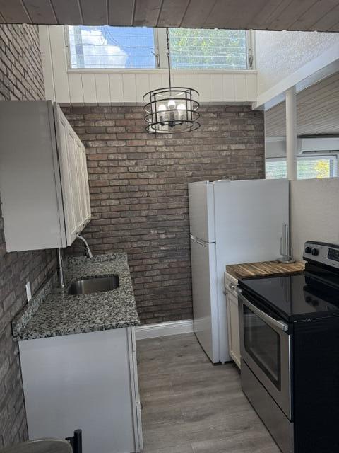 LAKE WORTH TOWN OF - Residential Lease