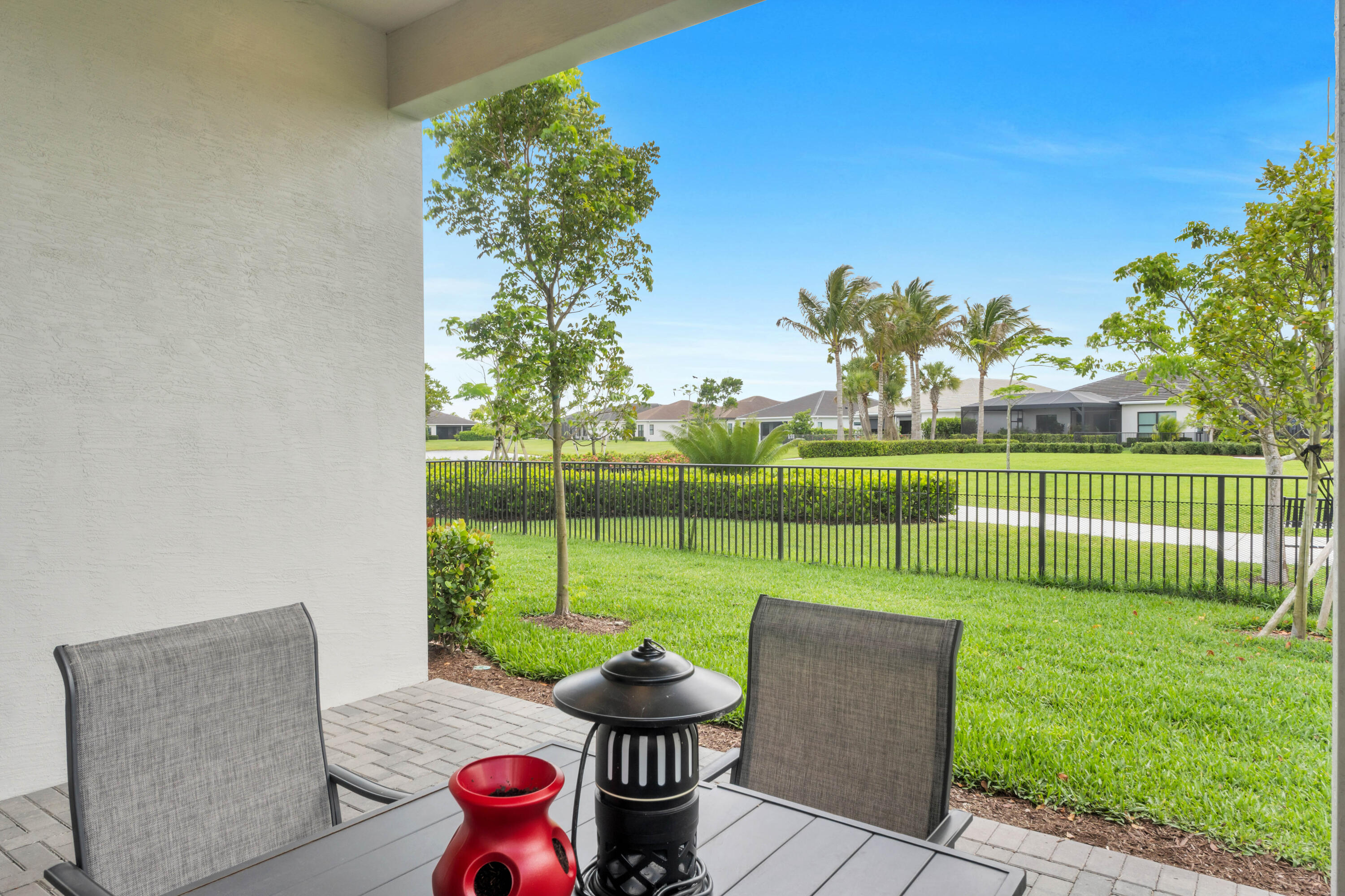 CRESSWIND PALM BEACH - Residential