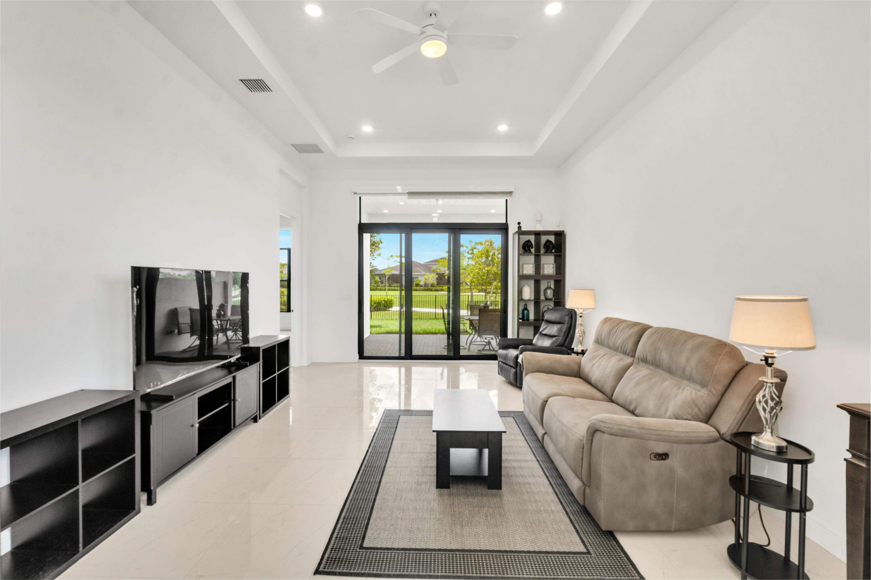 CRESSWIND PALM BEACH - Residential