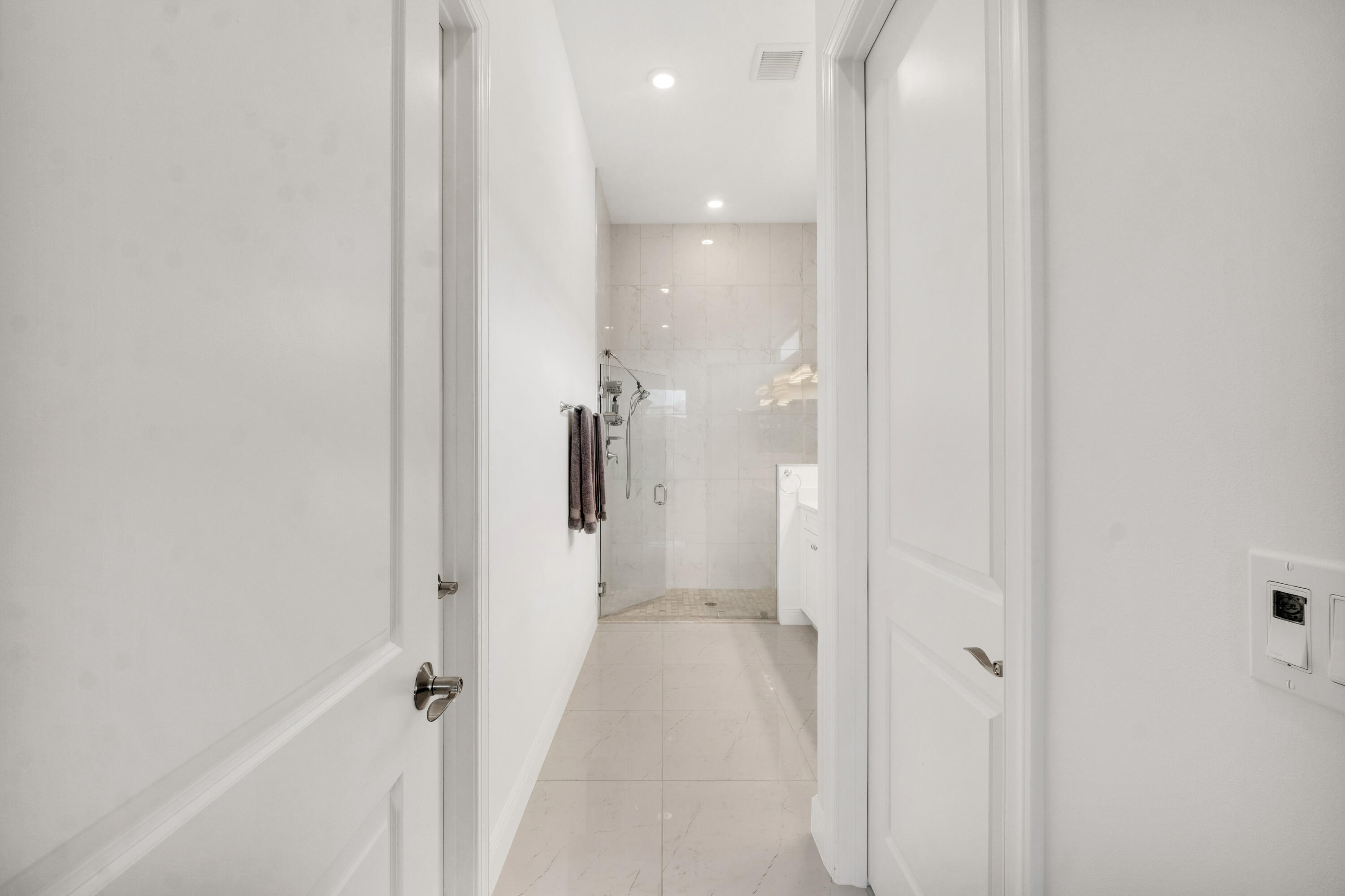 CRESSWIND PALM BEACH - Residential