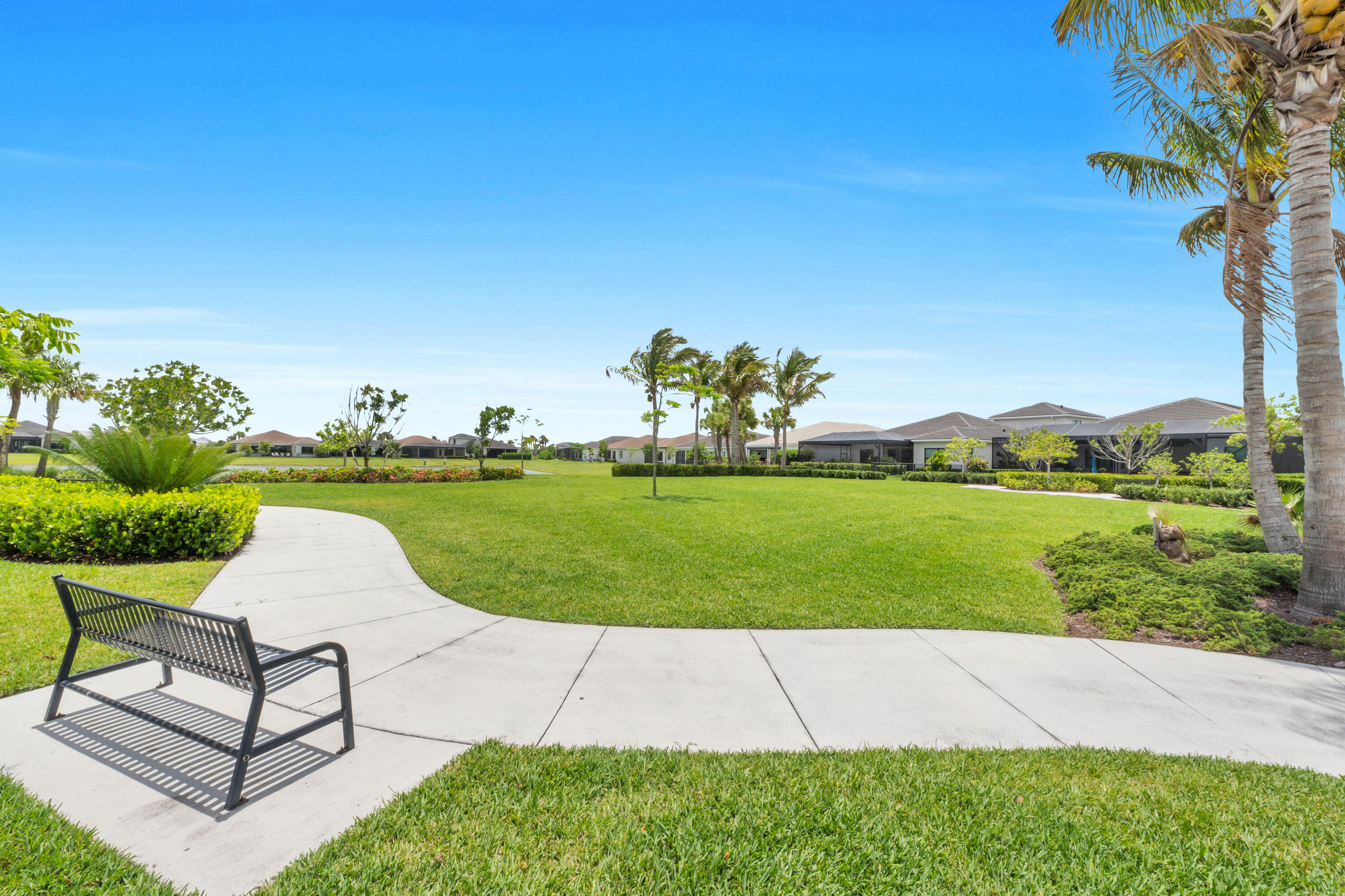 CRESSWIND PALM BEACH - Residential