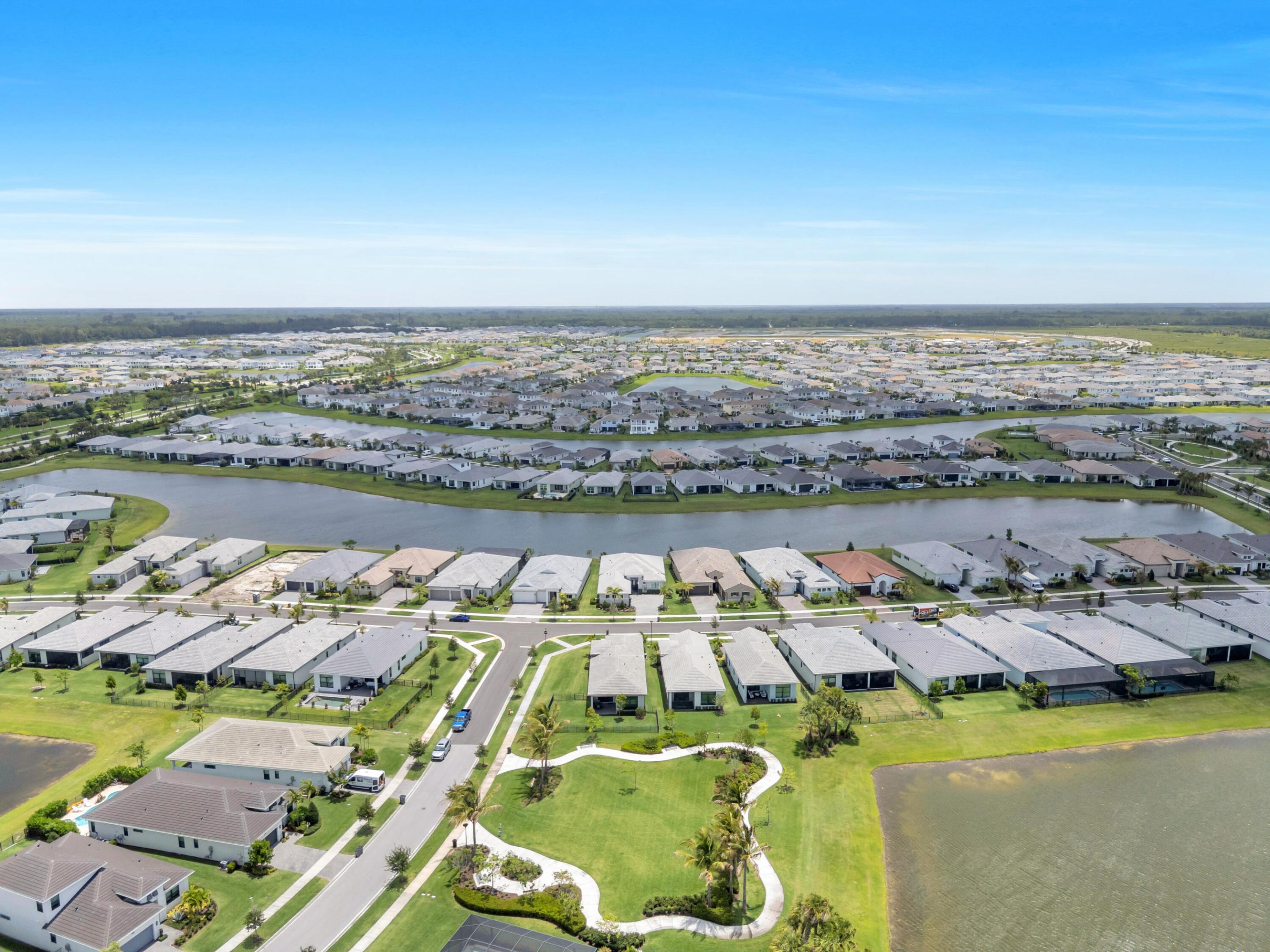 CRESSWIND PALM BEACH - Residential