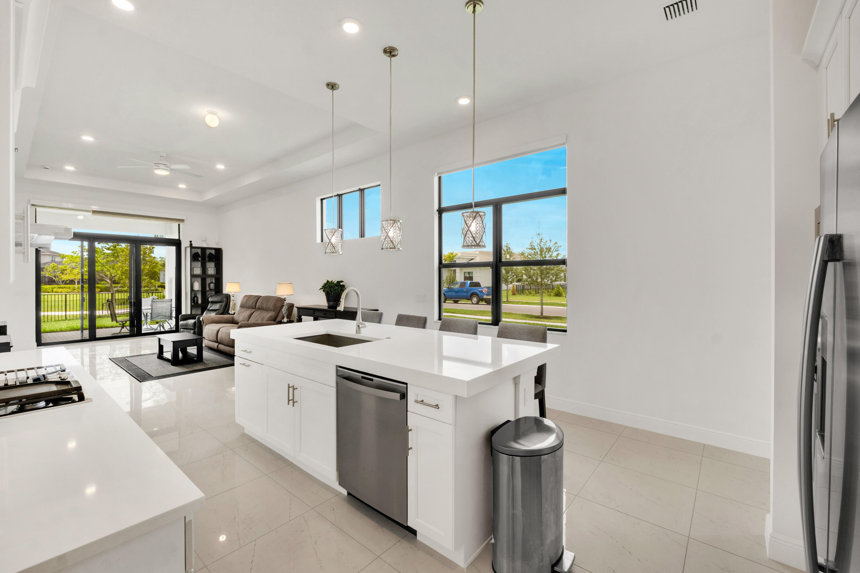 CRESSWIND PALM BEACH - Residential