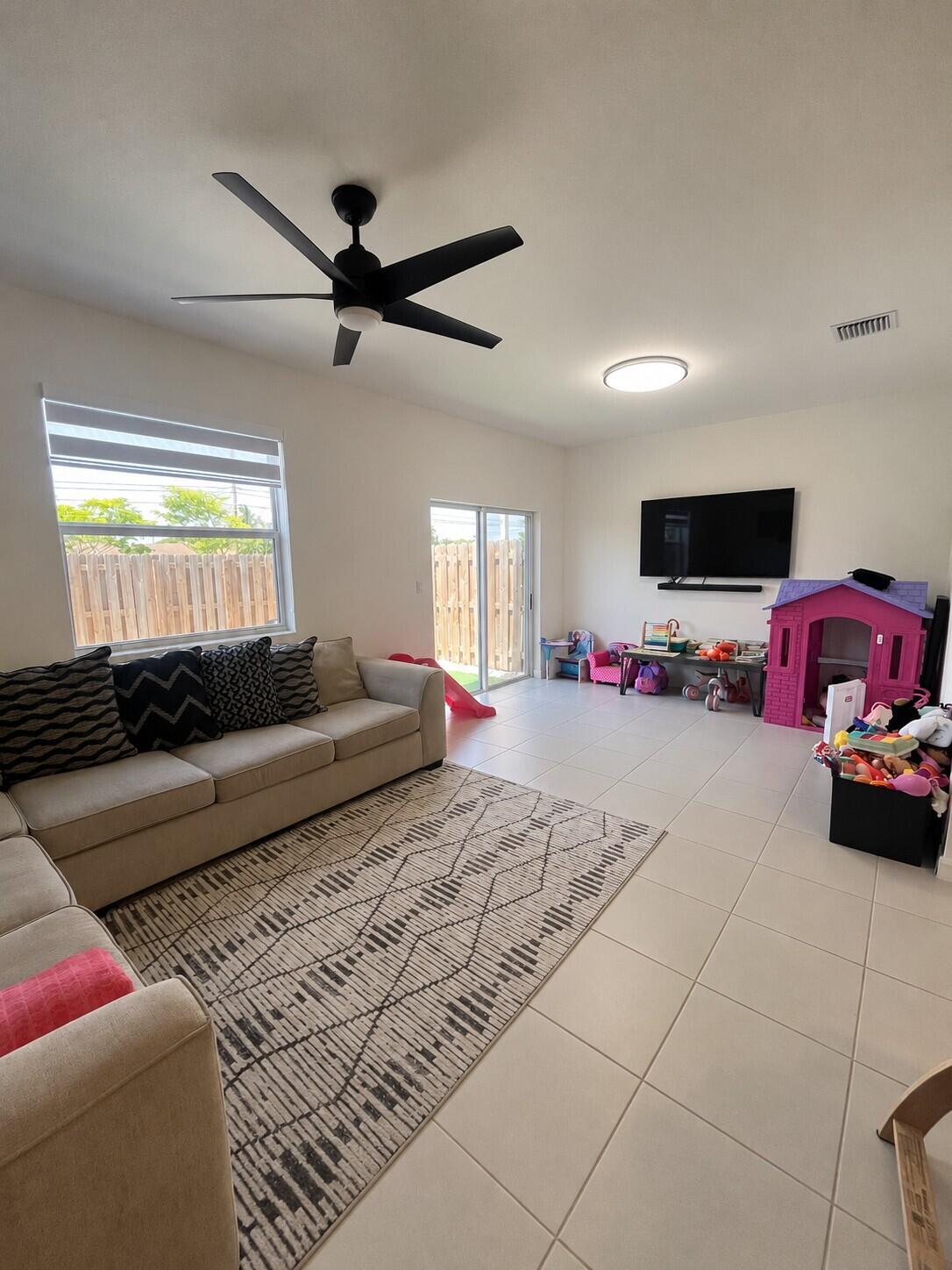 Cedar Pointe - Residential