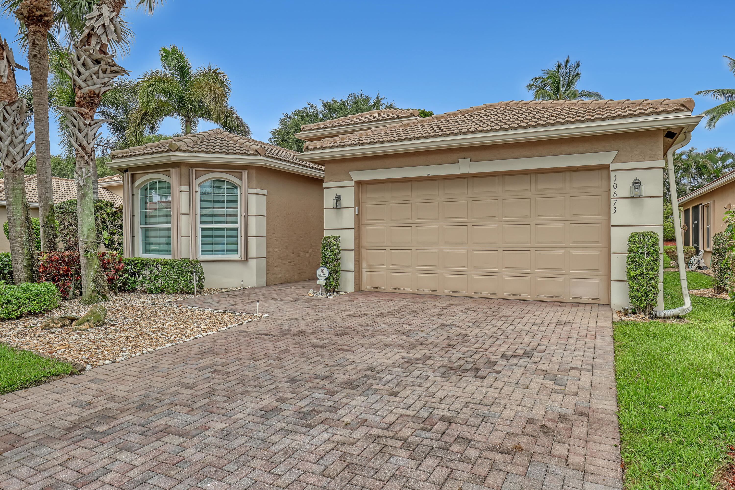 Easy to show, Property was totally remodeled kept in mint condition, owners are not  permanently on the property  is barely used.  The recently renovated clubhouse offers numerous amenities, including a cafe with a $450 annual usage fee.