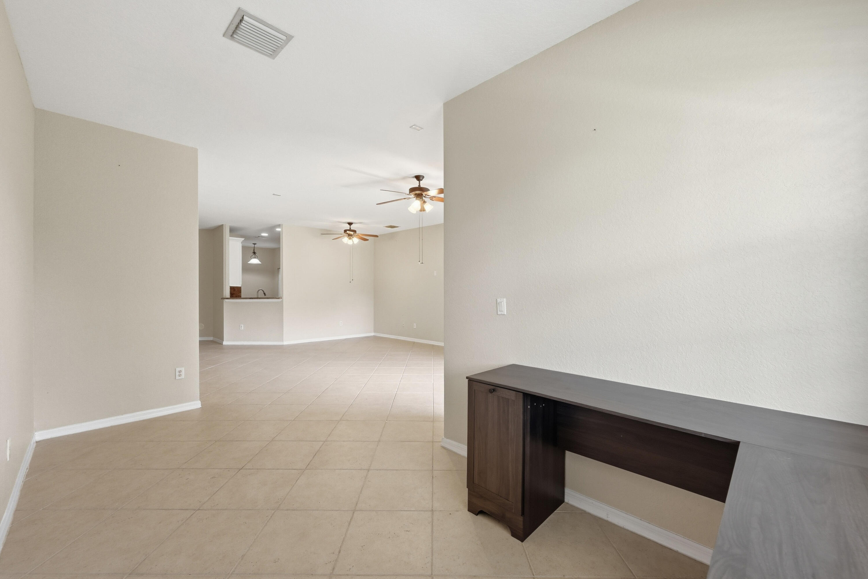 HAMPTON HILLS CONDO - Residential Lease