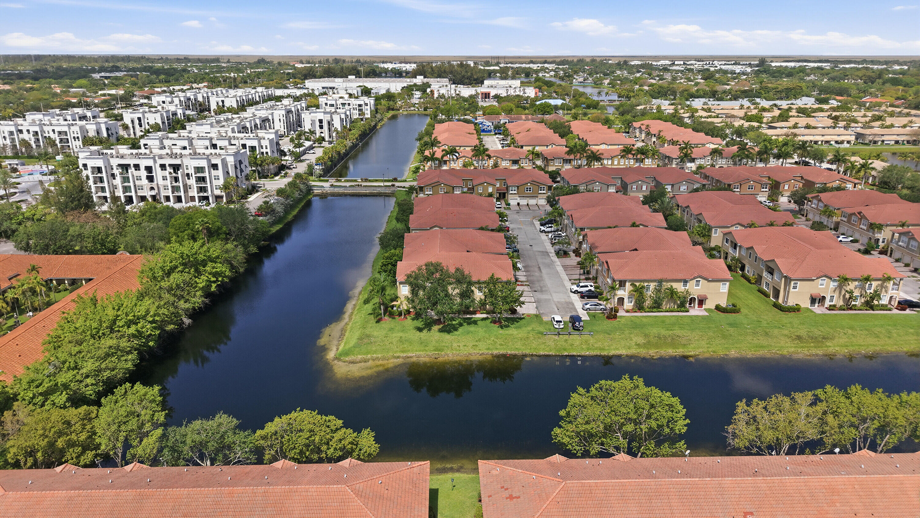 HAMPTON HILLS CONDO - Residential Lease