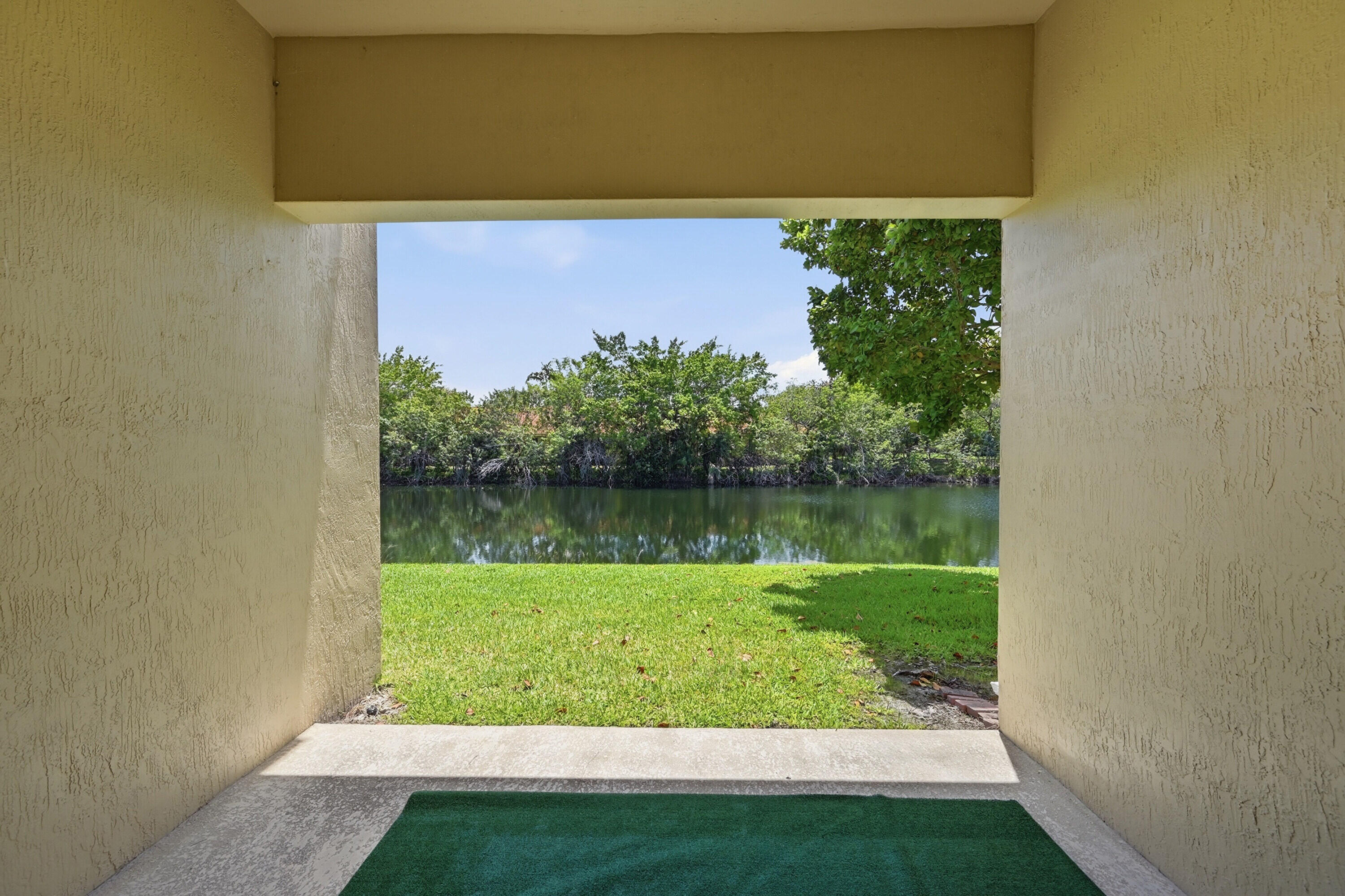 HAMPTON HILLS CONDO - Residential Lease