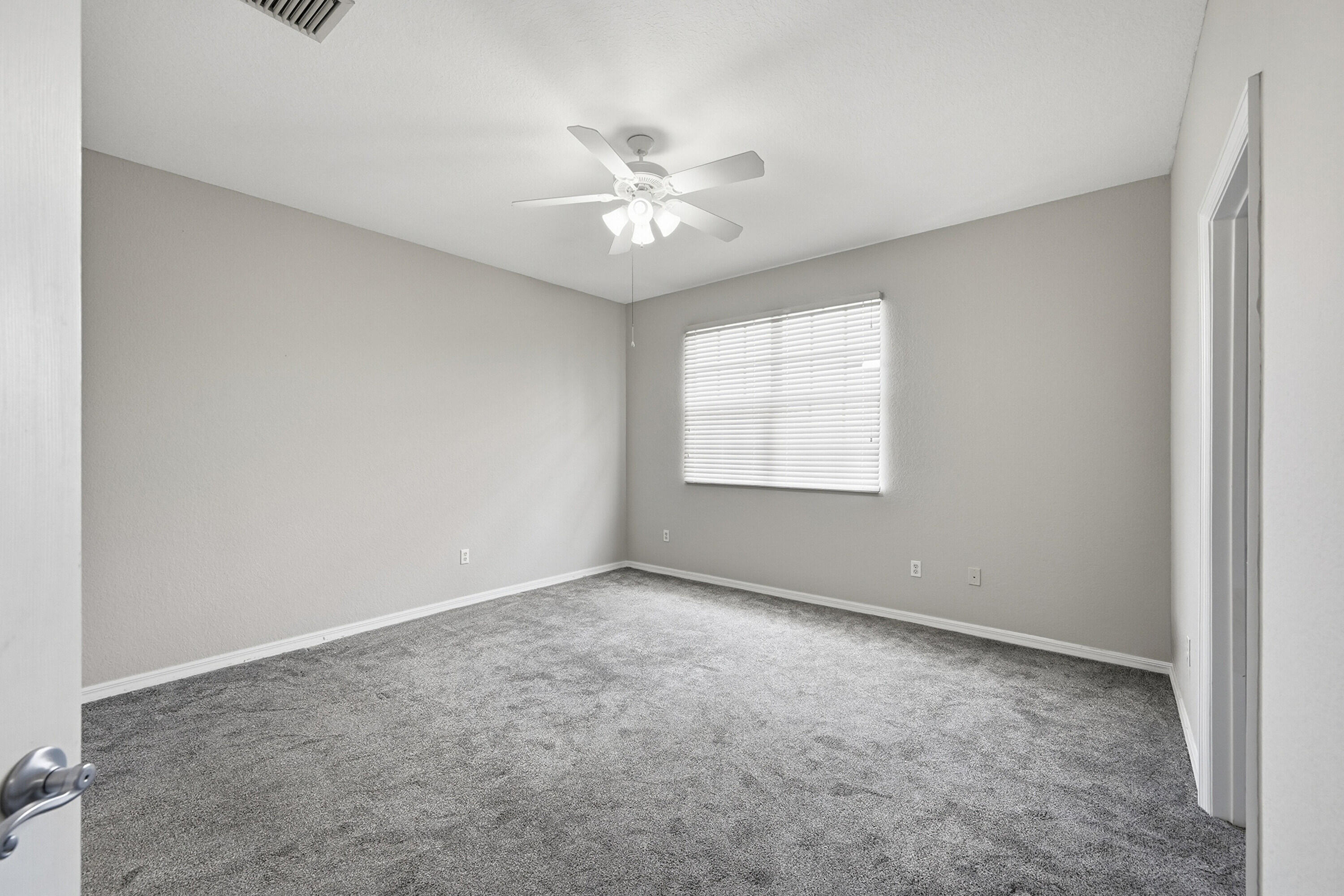 HAMPTON HILLS CONDO - Residential Lease