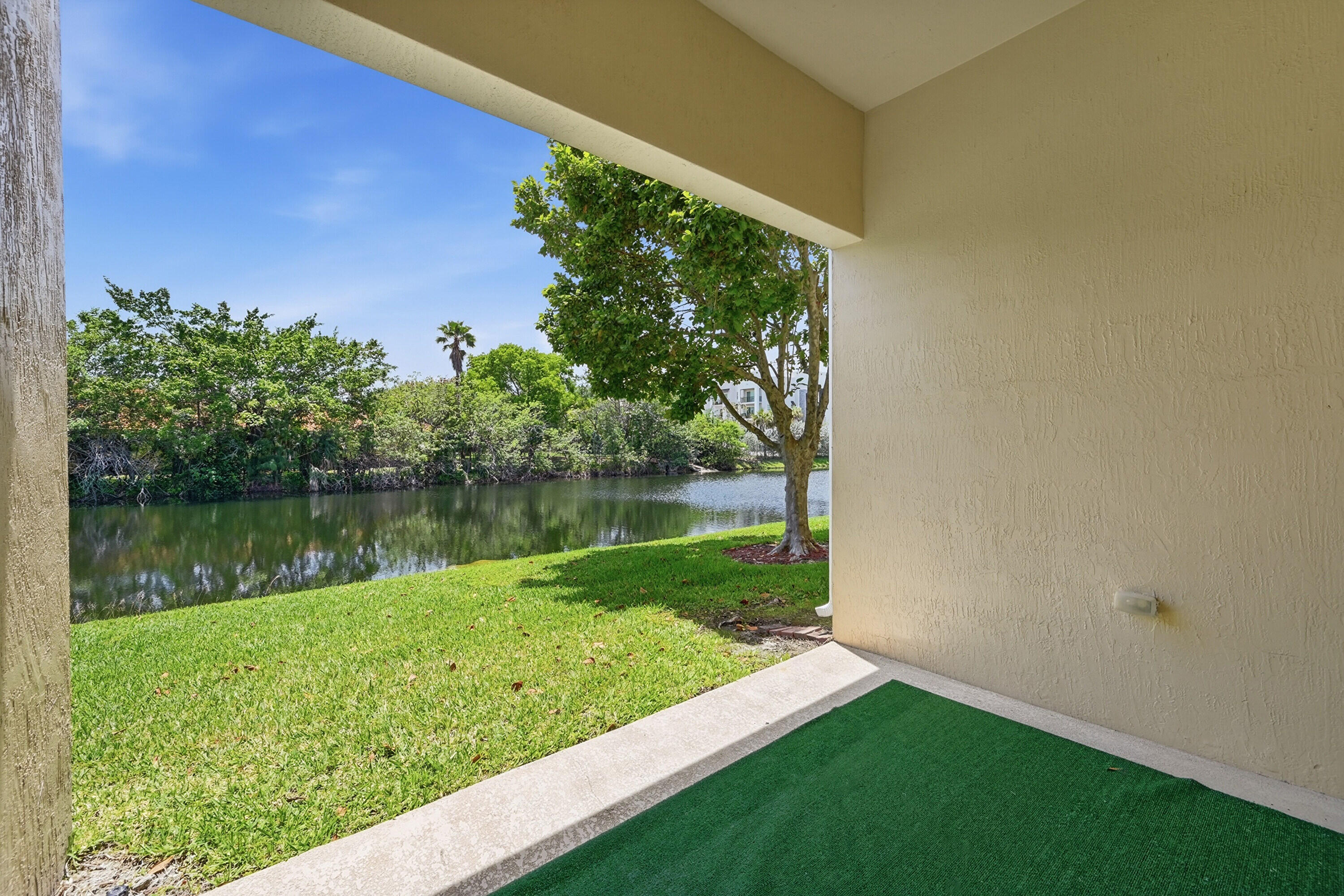 HAMPTON HILLS CONDO - Residential Lease