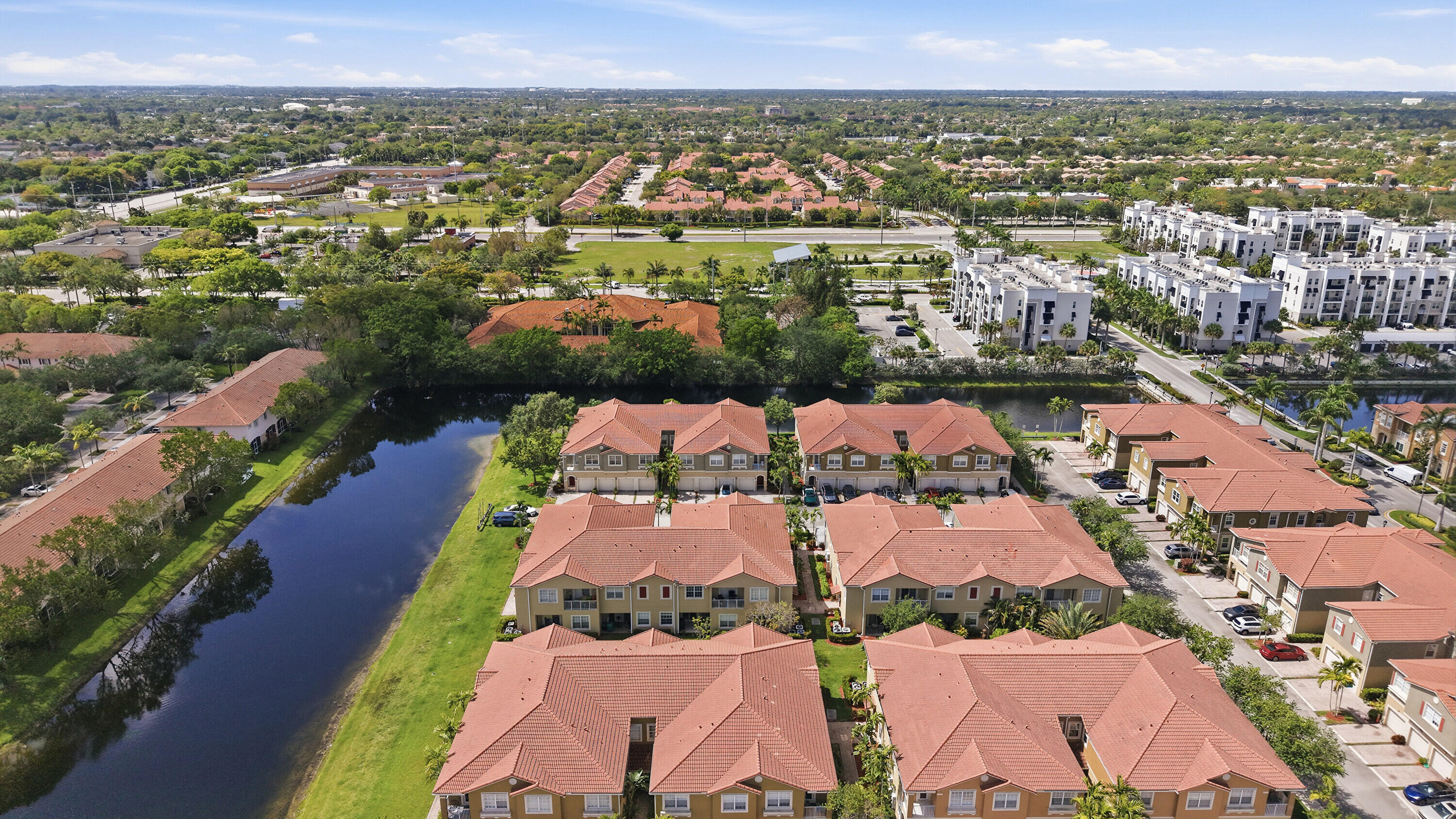 HAMPTON HILLS CONDO - Residential Lease