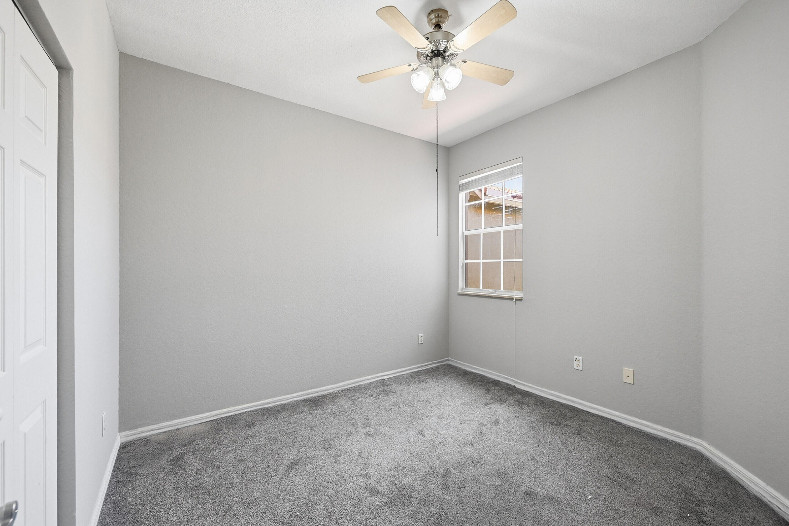 HAMPTON HILLS CONDO - Residential Lease
