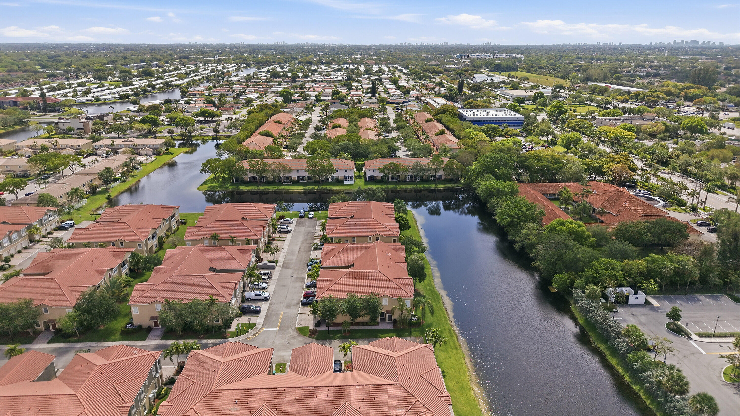 HAMPTON HILLS CONDO - Residential Lease