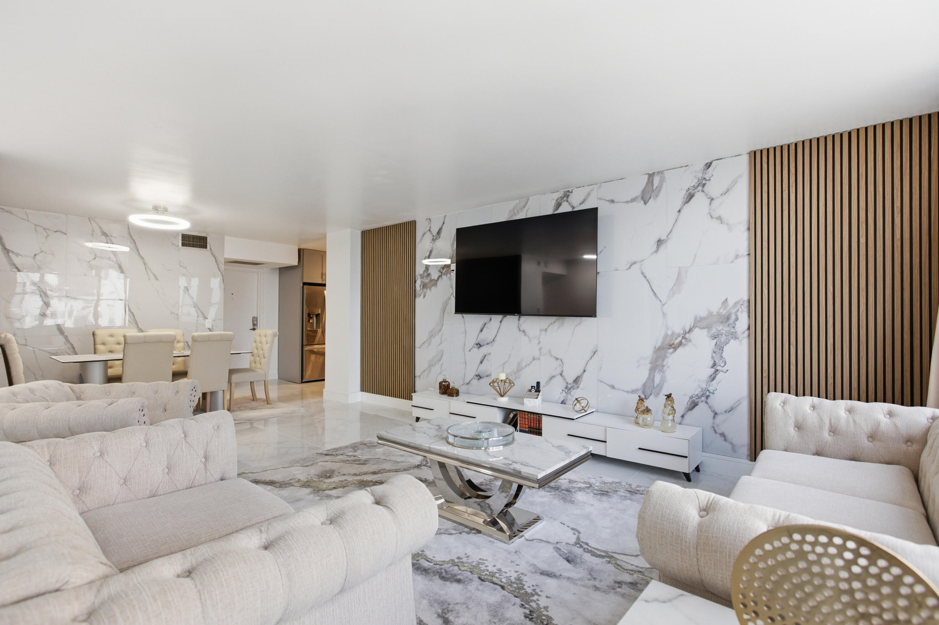 QUADOMAIN - Residential Lease