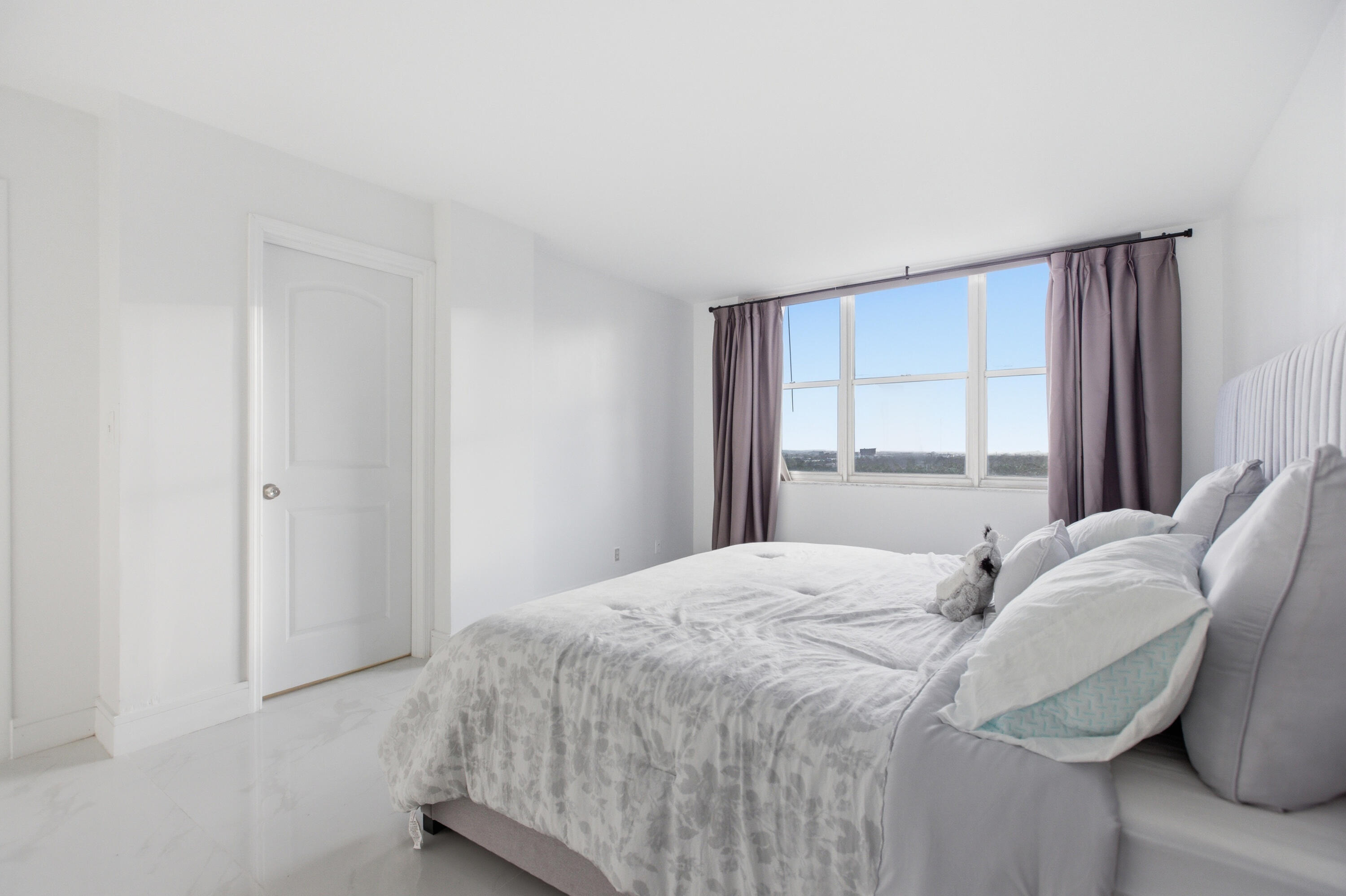 QUADOMAIN - Residential Lease